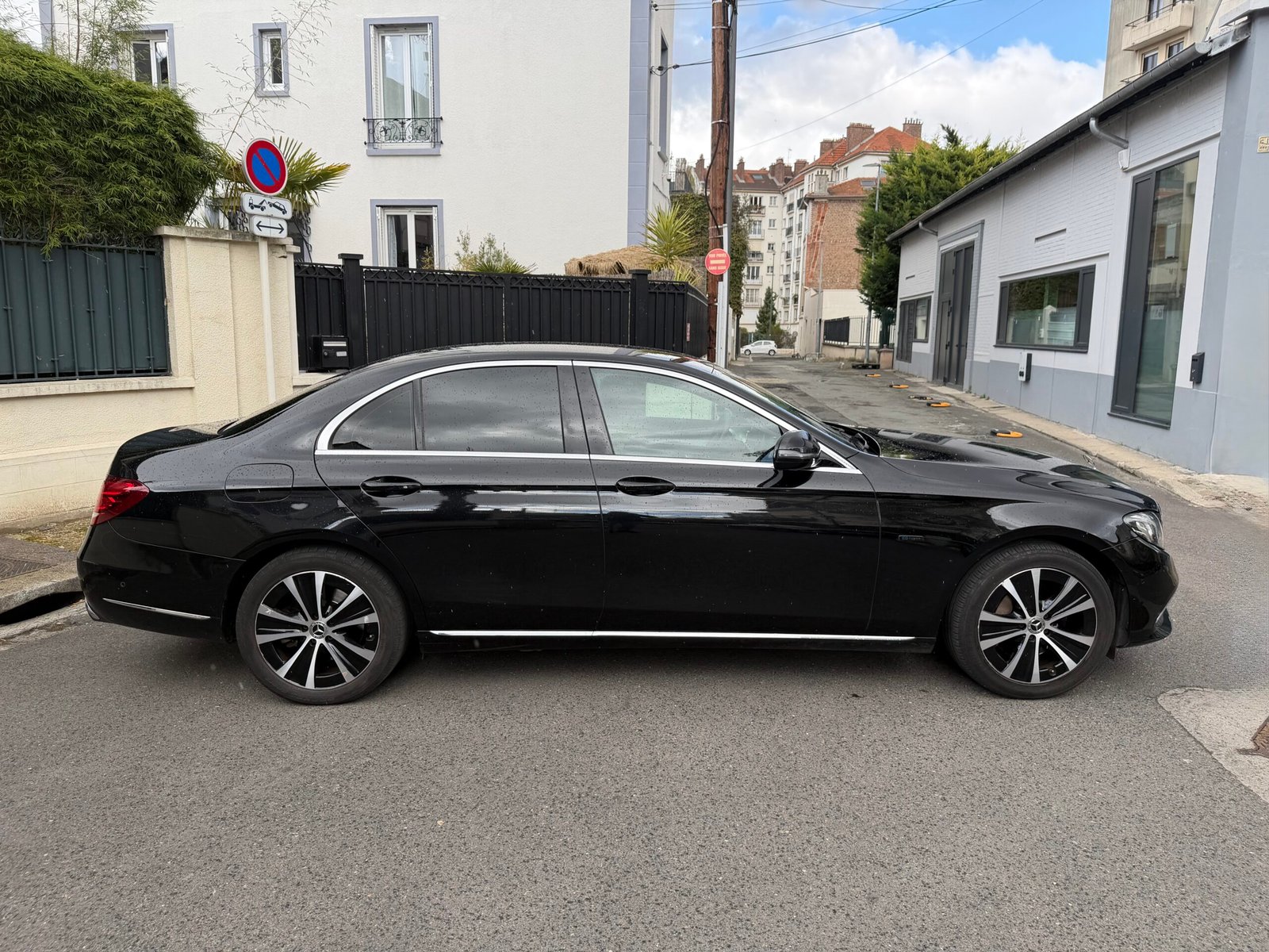 MERCEDES-BENZ Classe E Berline 300 e 325 EQ Power Avantgarde