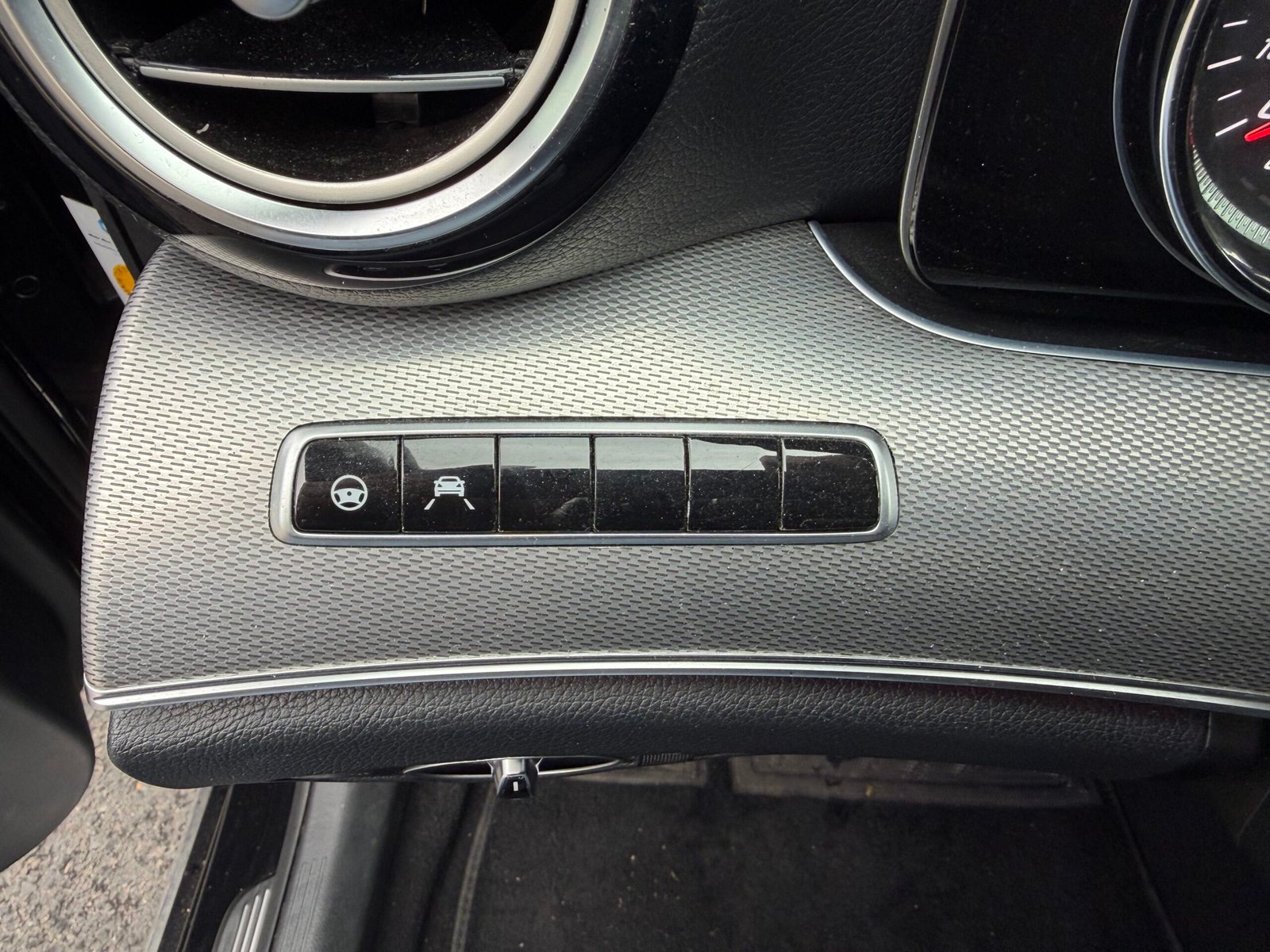 MERCEDES-BENZ Classe E Berline 300 e 325 EQ Power Avantgarde