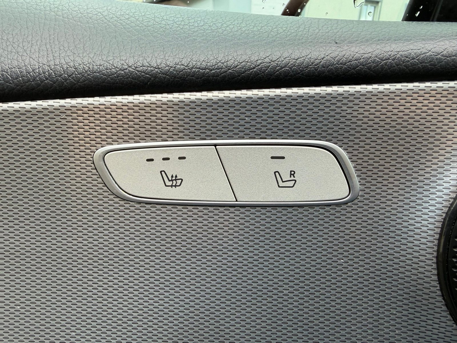 MERCEDES-BENZ Classe E Berline 300 e 325 EQ Power Avantgarde