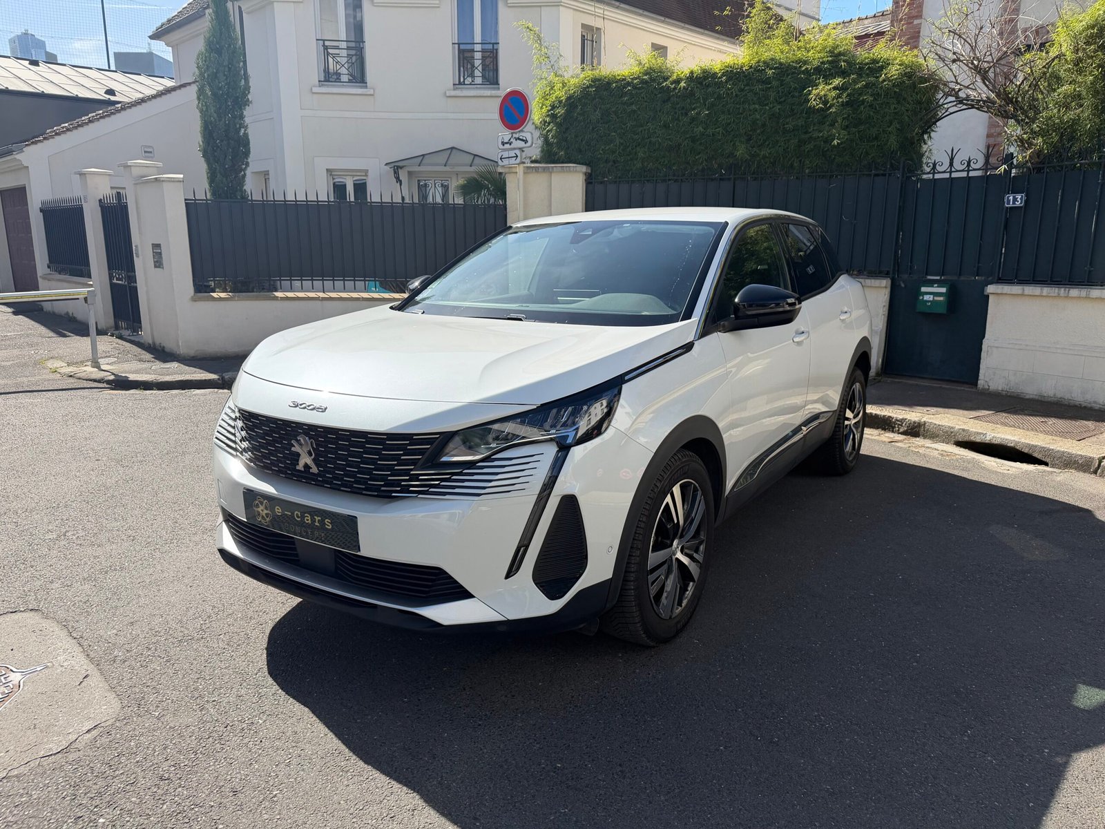 PEUGEOT 3008 ALLURE PACK 130ch GARANTIE 12 mois.