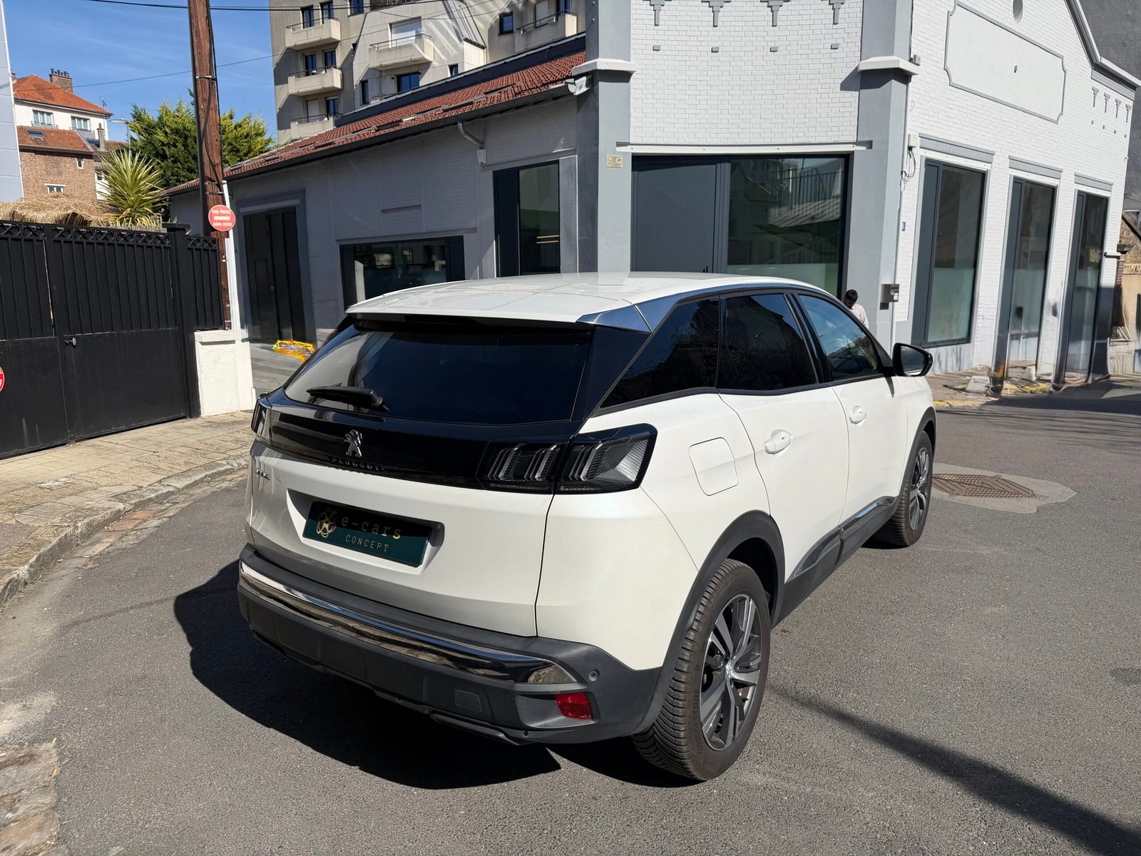 PEUGEOT 3008 ALLURE PACK 130ch GARANTIE 12 mois.