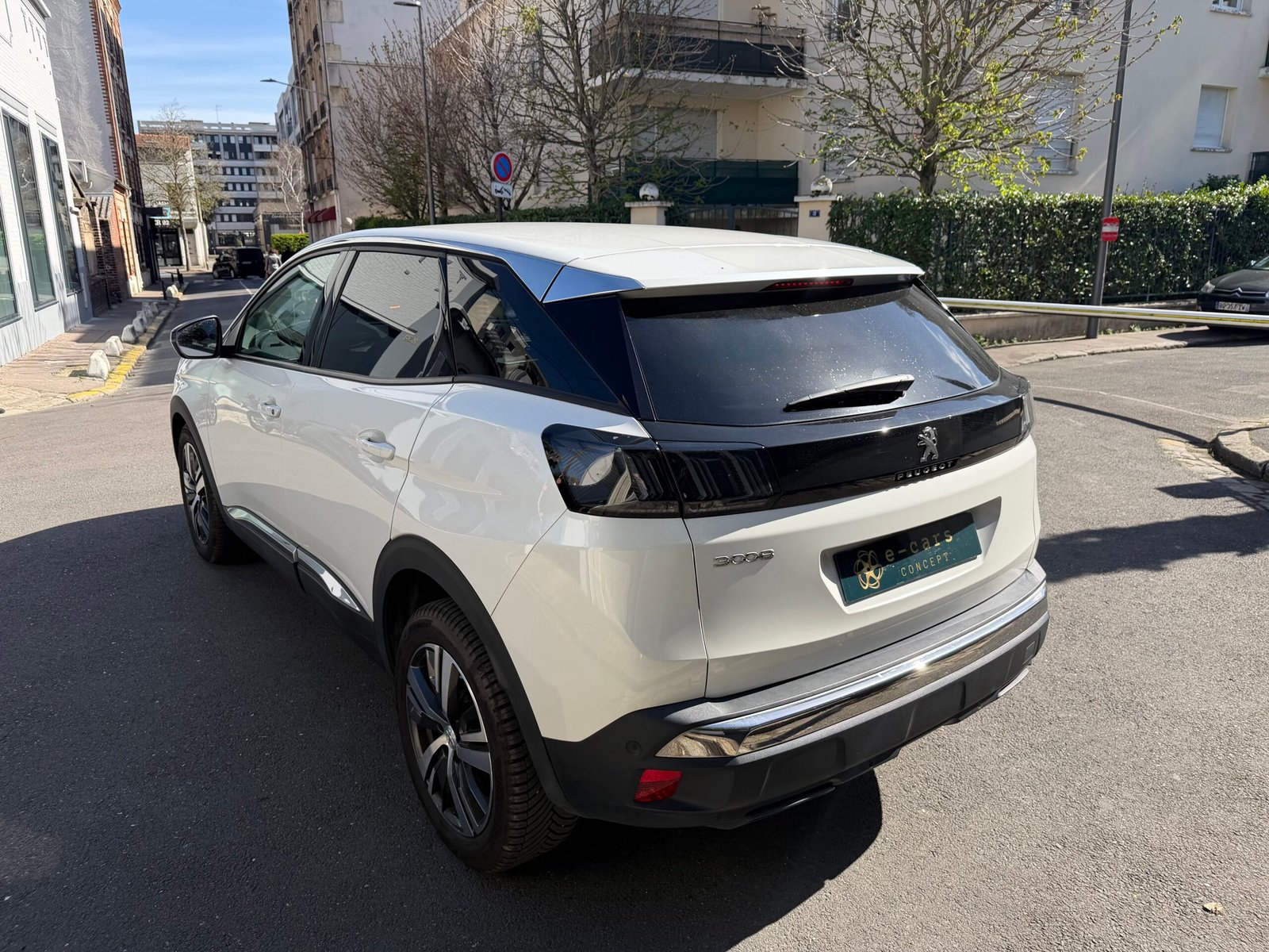 PEUGEOT 3008 ALLURE PACK 130ch GARANTIE 12 mois.