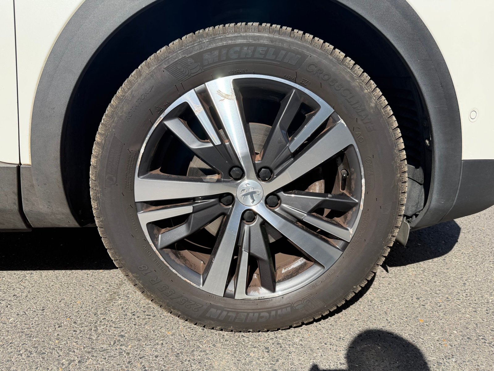 PEUGEOT 3008 ALLURE PACK 130ch GARANTIE 12 mois.