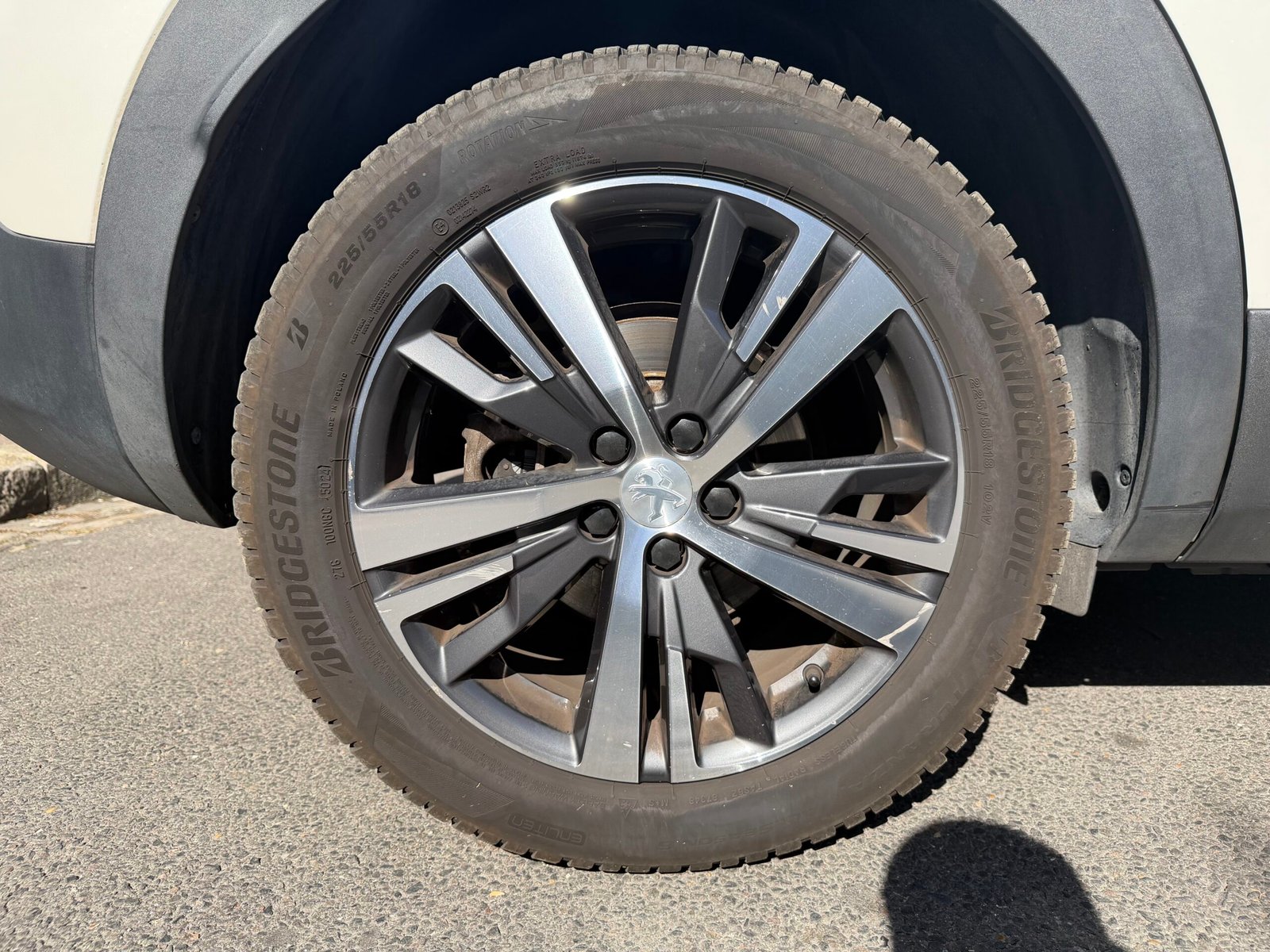 PEUGEOT 3008 ALLURE PACK 130ch GARANTIE 12 mois.