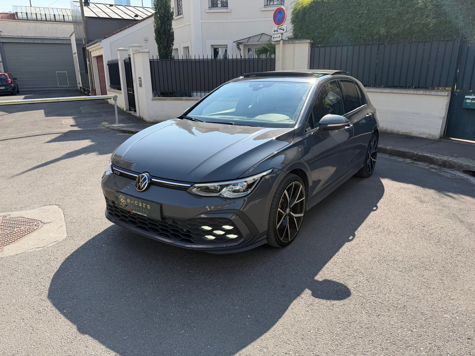 VOLKSWAGEN GOLF VIII GTE 245ch