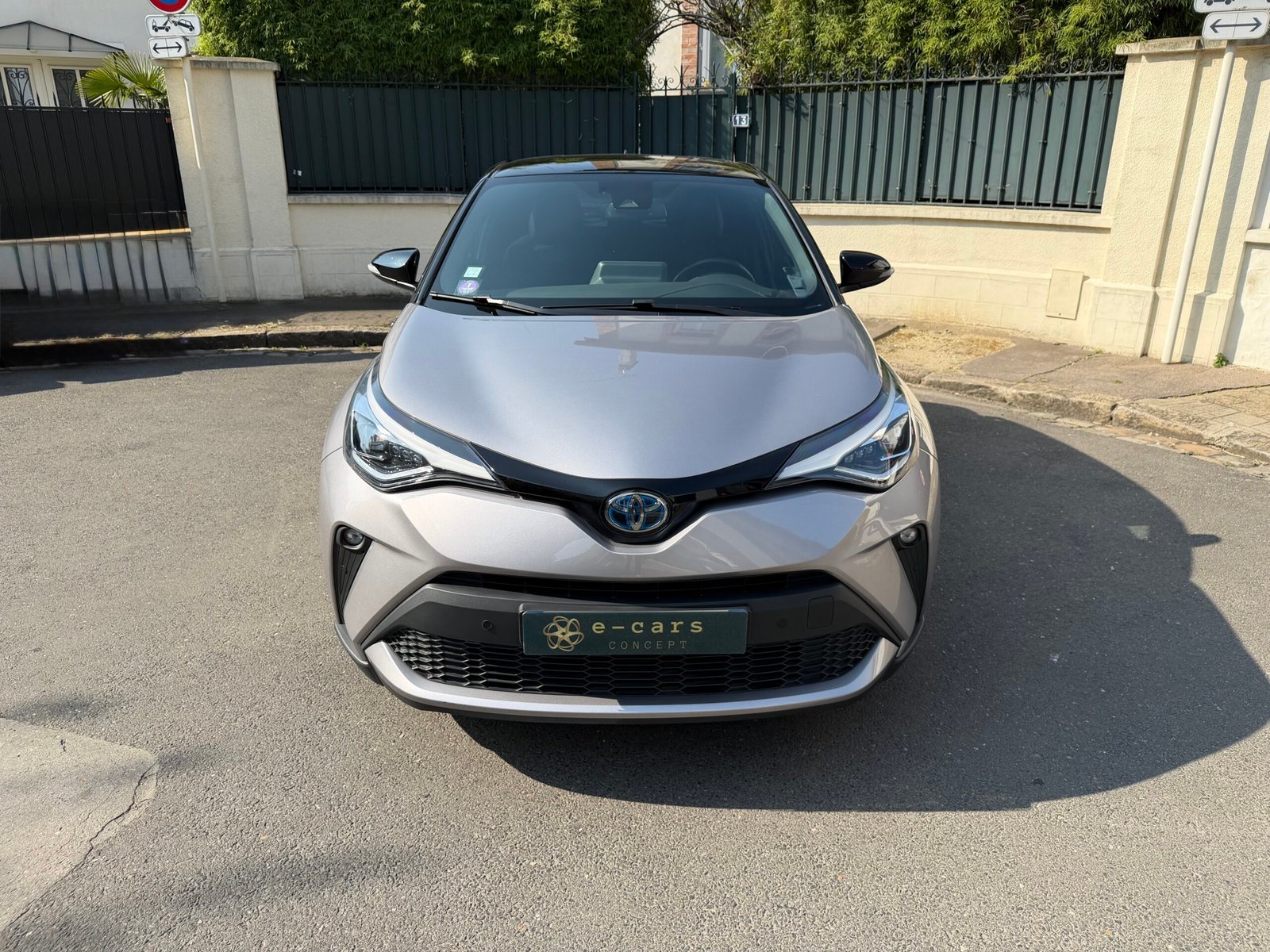TOYOTA C-HR COLLECTION 122ch