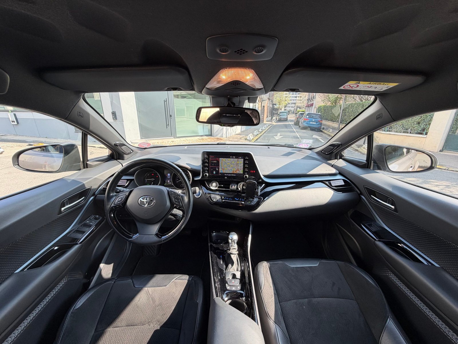 TOYOTA C-HR COLLECTION 122ch