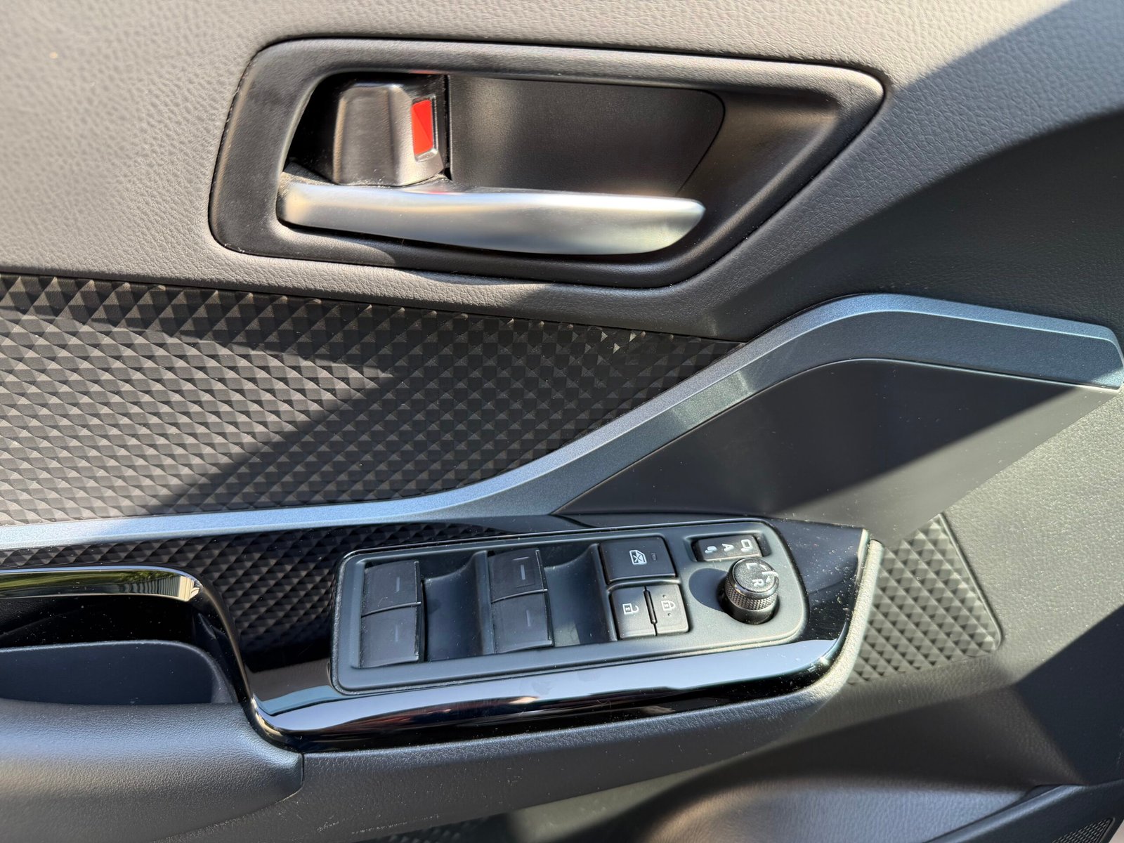 TOYOTA C-HR COLLECTION 122ch