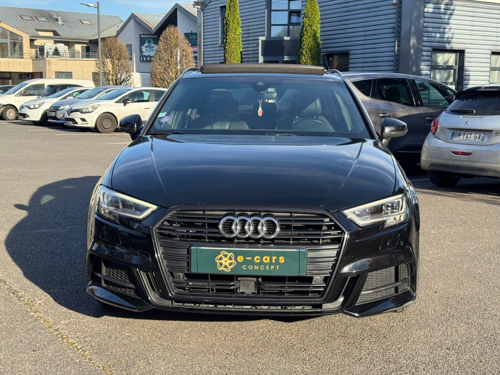 AUDI A3 Phase 2 Sportback 1.5 TFSI 16V S-Tronic7 S&S 150 cv Boîte auto / S-LINE / Toit-ouvrant / Virtual Cockpit