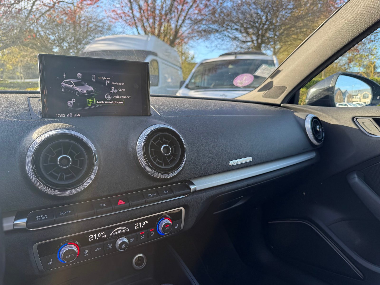 AUDI A3 Phase 2 Sportback 1.5 TFSI 16V S-Tronic7 S&S 150 cv Boîte auto / S-LINE / Toit-ouvrant / Virtual Cockpit