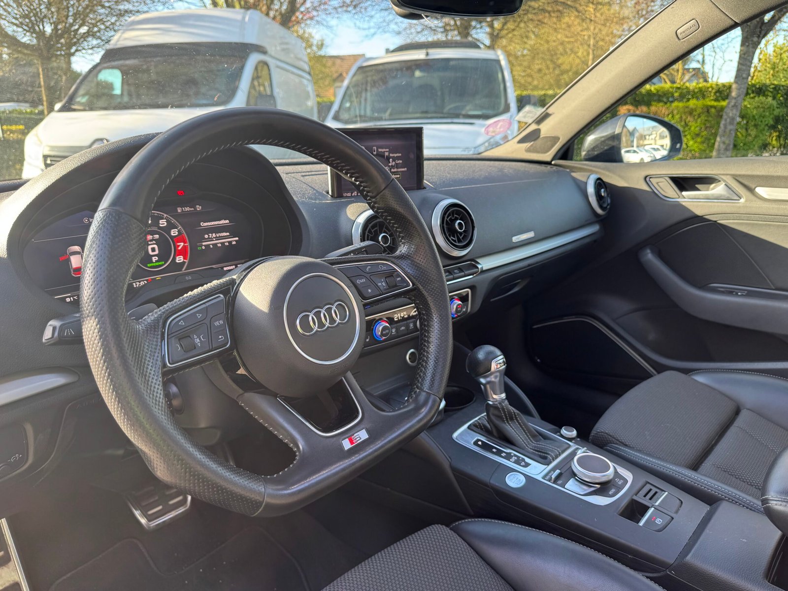 AUDI A3 Phase 2 Sportback 1.5 TFSI 16V S-Tronic7 S&S 150 cv Boîte auto / S-LINE / Toit-ouvrant / Virtual Cockpit