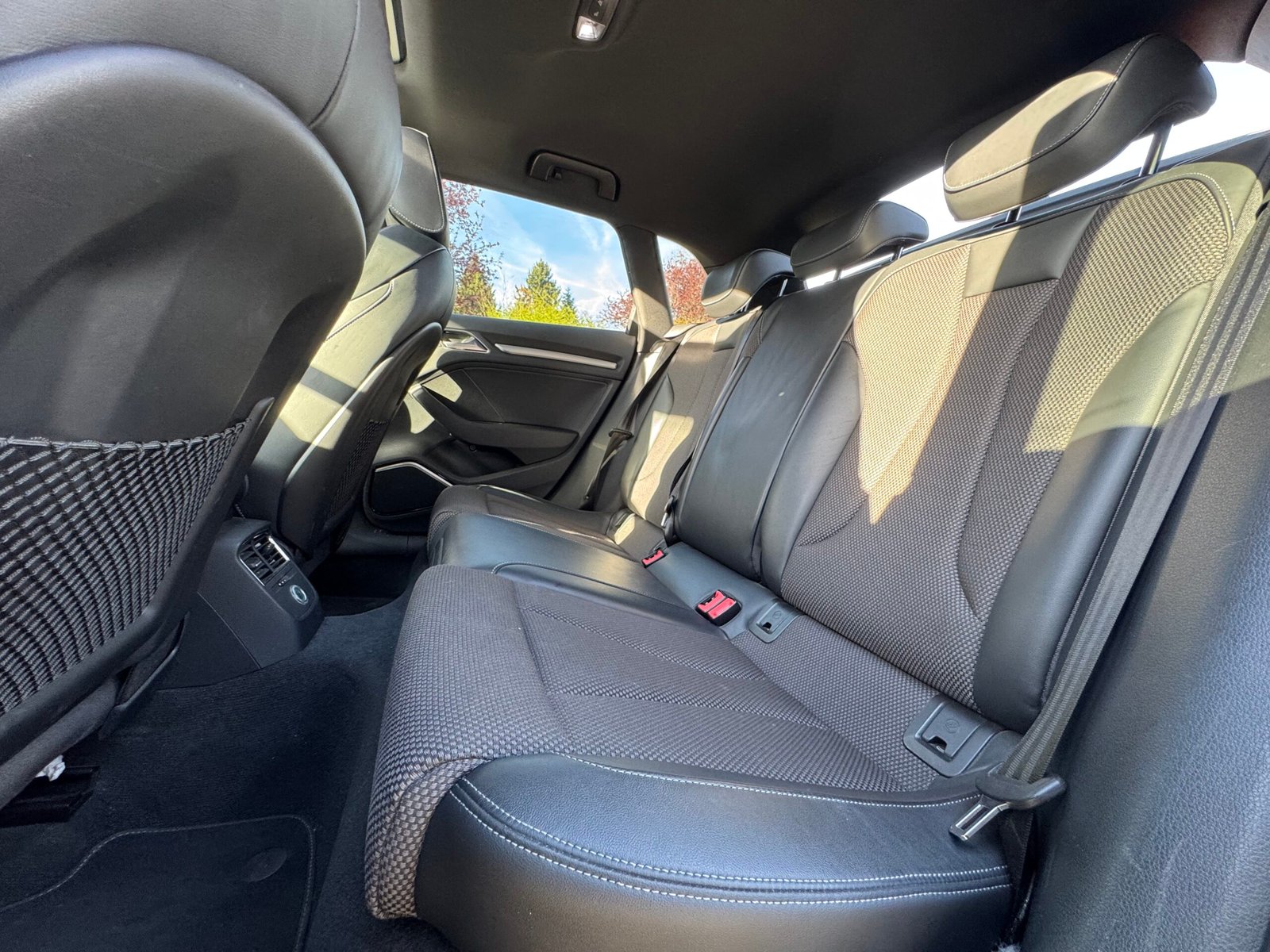 AUDI A3 Phase 2 Sportback 1.5 TFSI 16V S-Tronic7 S&S 150 cv Boîte auto / S-LINE / Toit-ouvrant / Virtual Cockpit