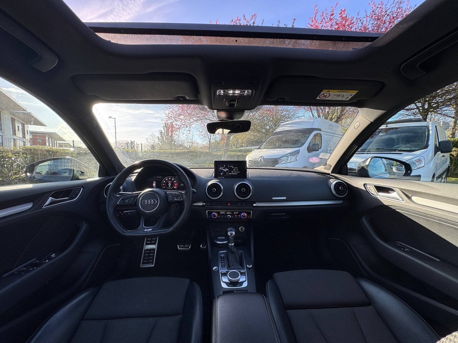 AUDI A3 Phase 2 Sportback 1.5 TFSI 16V S-Tronic7 S&S 150 cv Boîte auto / S-LINE / Toit-ouvrant / Virtual Cockpit