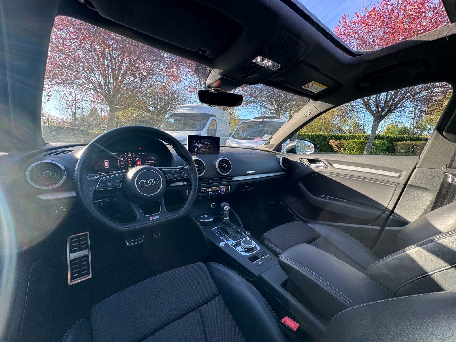 AUDI A3 Phase 2 Sportback 1.5 TFSI 16V S-Tronic7 S&S 150 cv Boîte auto / S-LINE / Toit-ouvrant / Virtual Cockpit