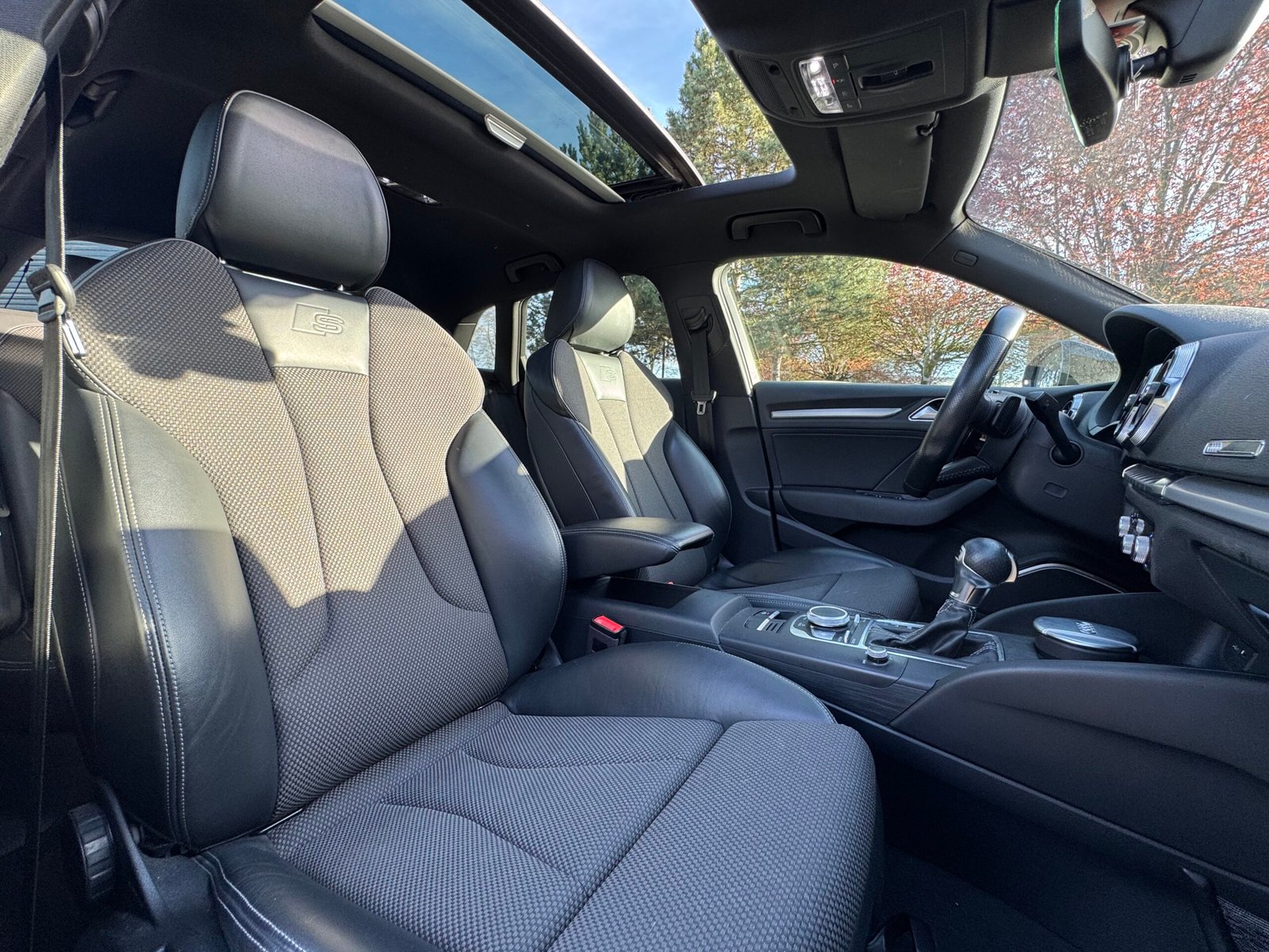 AUDI A3 Phase 2 Sportback 1.5 TFSI 16V S-Tronic7 S&S 150 cv Boîte auto / S-LINE / Toit-ouvrant / Virtual Cockpit