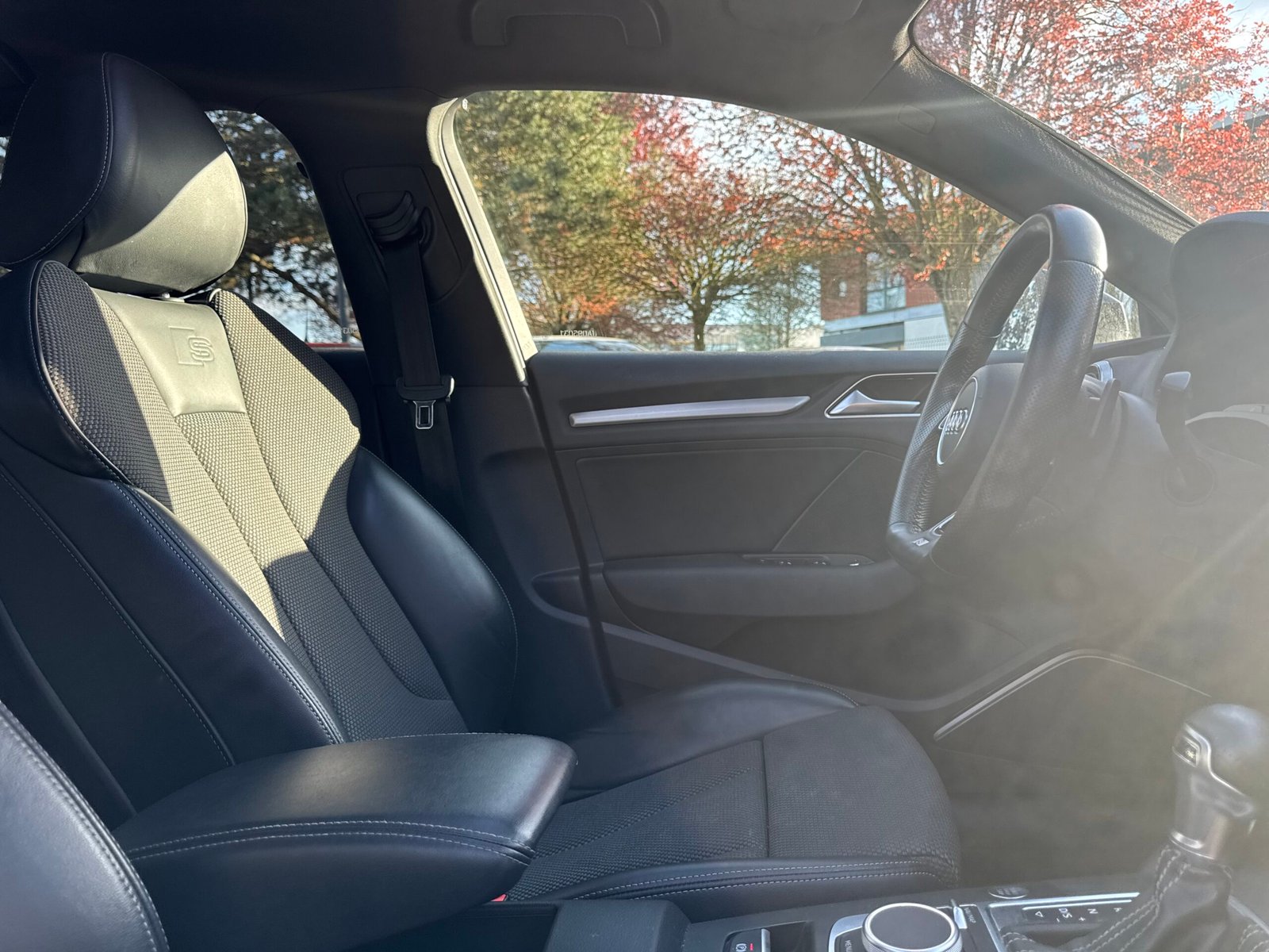 AUDI A3 Phase 2 Sportback 1.5 TFSI 16V S-Tronic7 S&S 150 cv Boîte auto / S-LINE / Toit-ouvrant / Virtual Cockpit