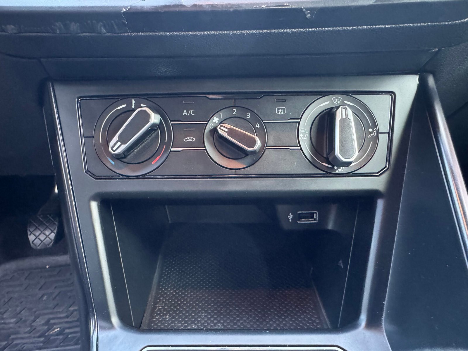 VOLKSWAGEN Polo VI 1.6 TDI 16V BMT 80 cv Trendline