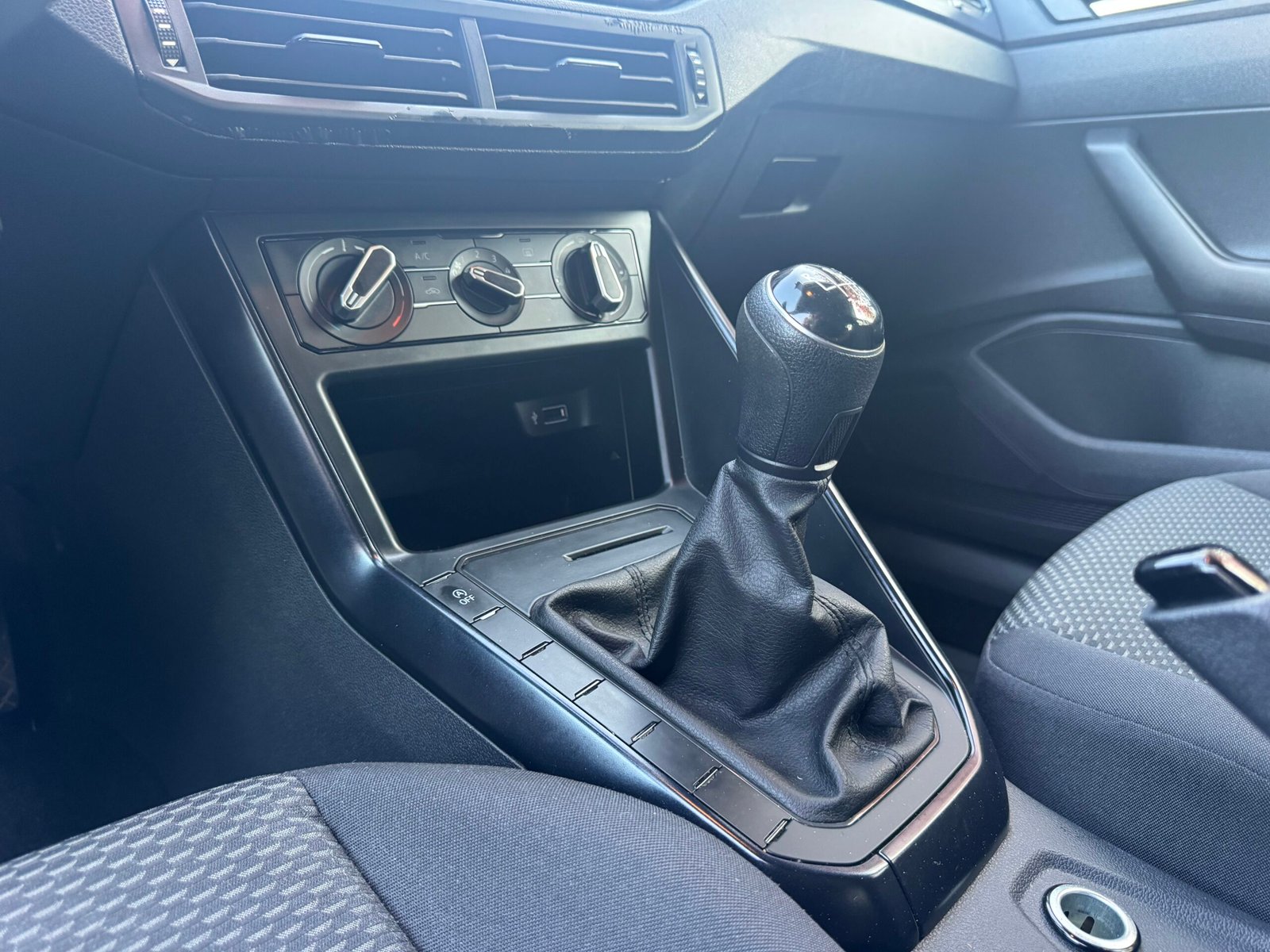 VOLKSWAGEN Polo VI 1.6 TDI 16V BMT 80 cv Trendline