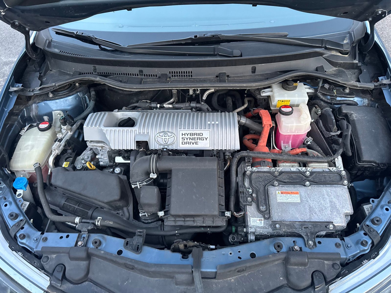 TOYOTA Auris Phase 2 Wagon 1.8 VVT-i HSD 16V CVT Hybride 99 cv Boîte auto / SUIVI COMPLET TOYOTA