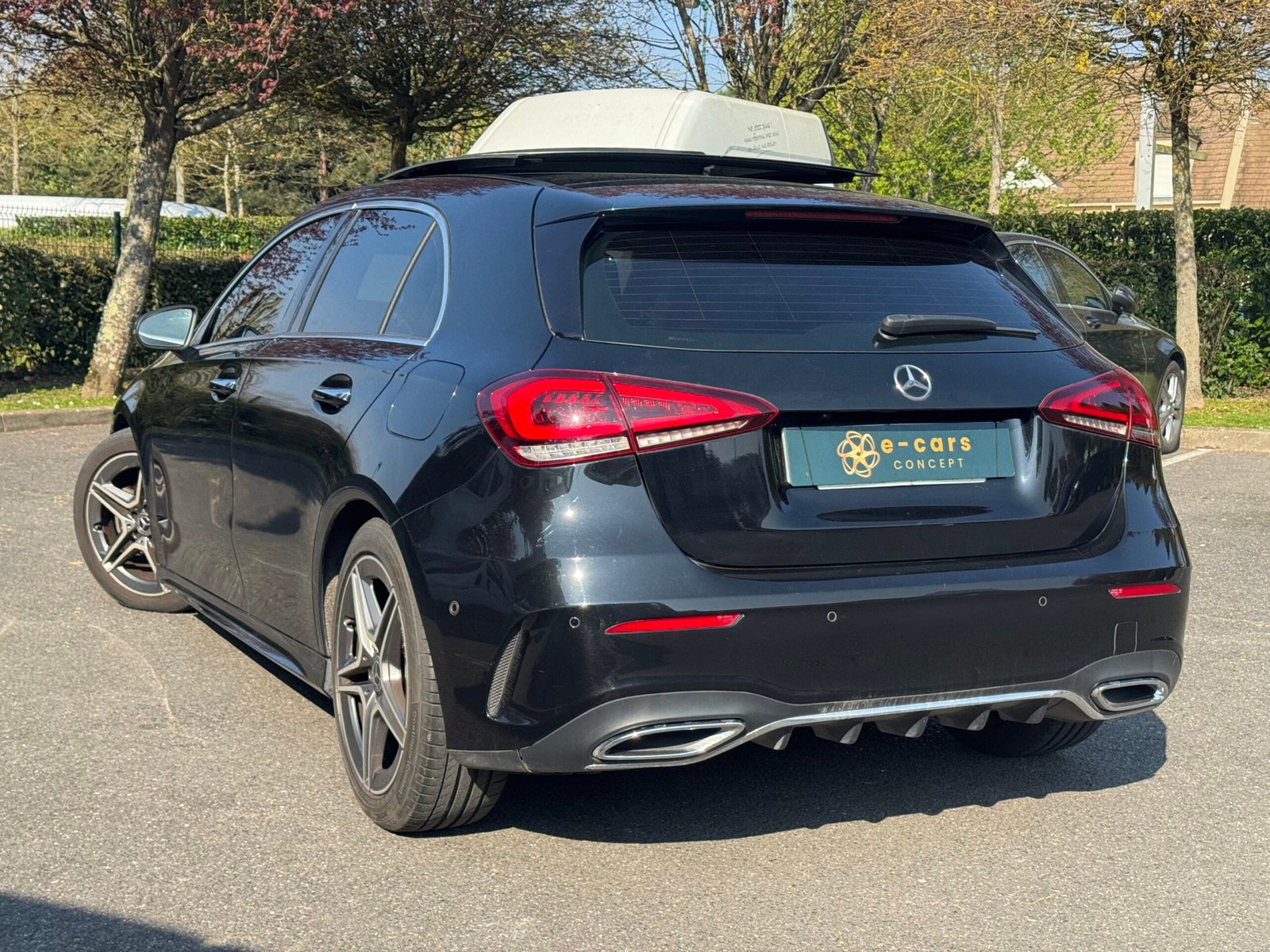 MERCEDES-BENZ Classe A Hatchback 180 d 1.5 d 8V 7G-DCT 116 cv Boîte auto PACK-AMG / SUIVI MERCEDES