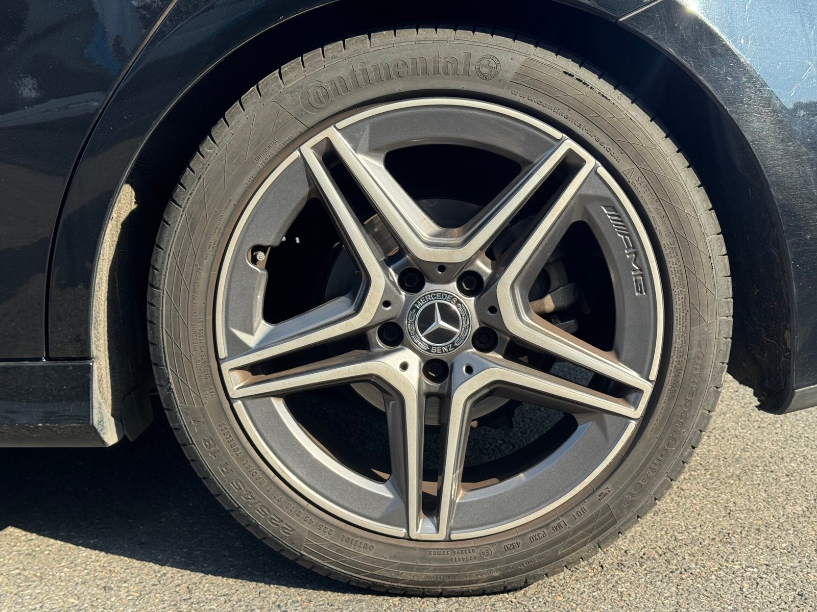 MERCEDES-BENZ Classe A Hatchback 180 d 1.5 d 8V 7G-DCT 116 cv Boîte auto PACK-AMG / SUIVI MERCEDES