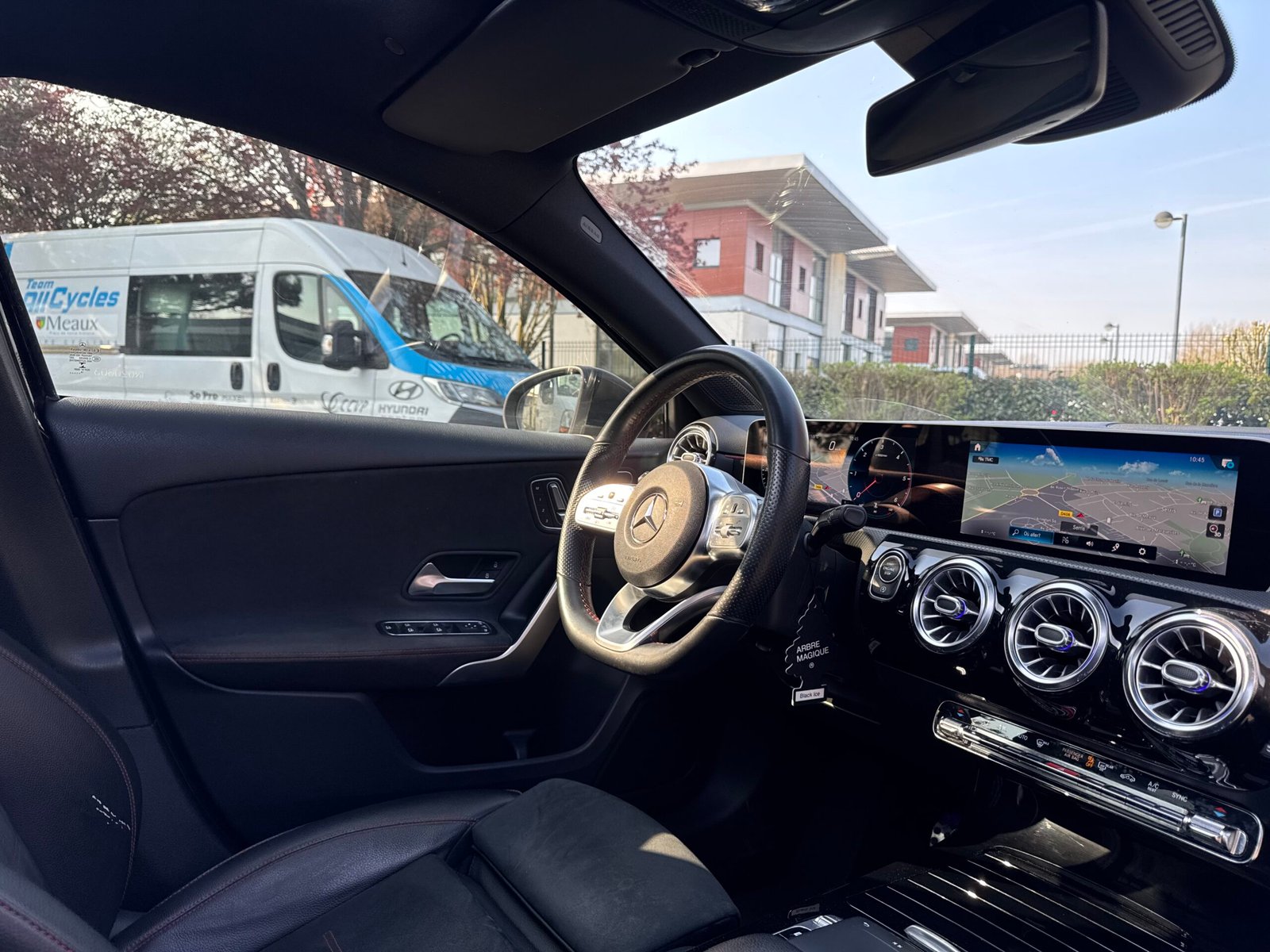 MERCEDES-BENZ Classe A Hatchback 180 d 1.5 d 8V 7G-DCT 116 cv Boîte auto PACK-AMG / SUIVI MERCEDES