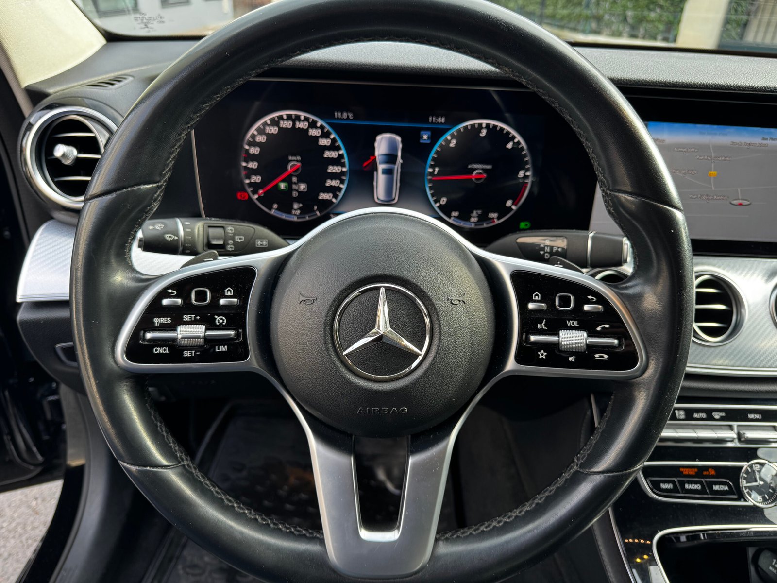 MERCEDES-BENZ Classe E Break 200 d 1.6 d 16V 9G-TRONIC 160 ch