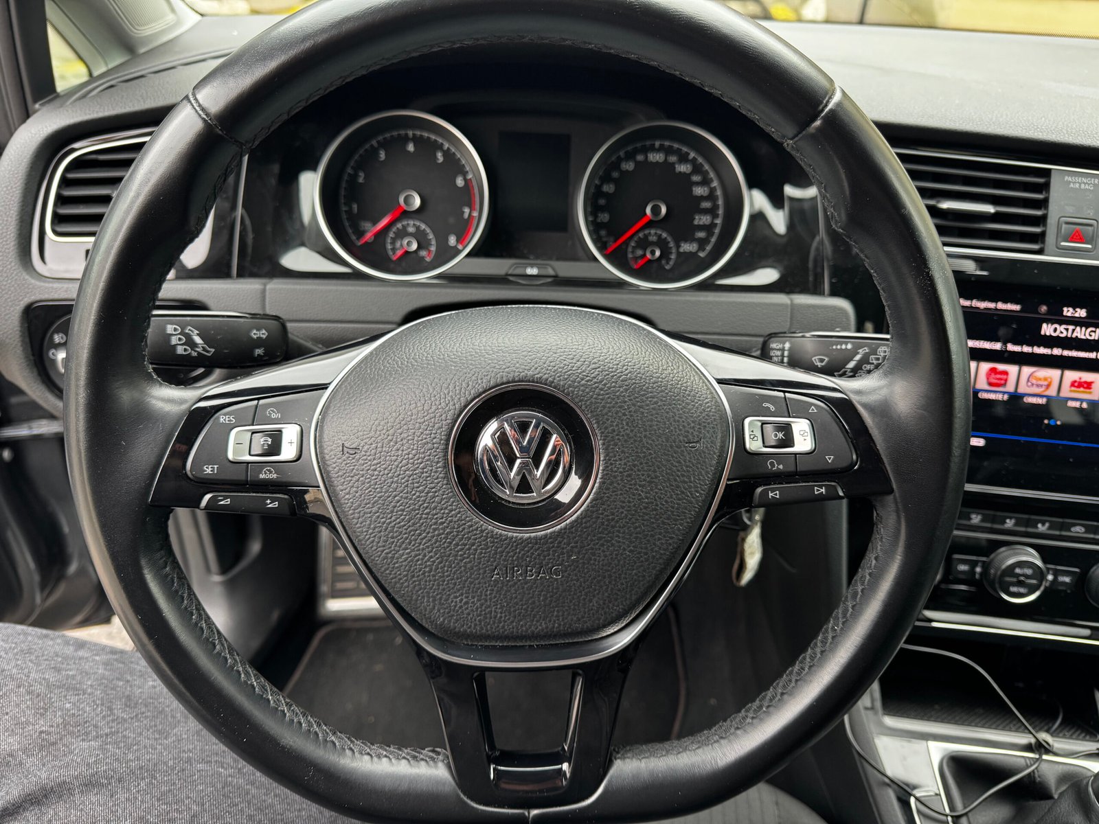 VOLKSWAGEN Golf VII 5 Portes Phase 2 1.0 TSI 12V Blue Motion 110 cv