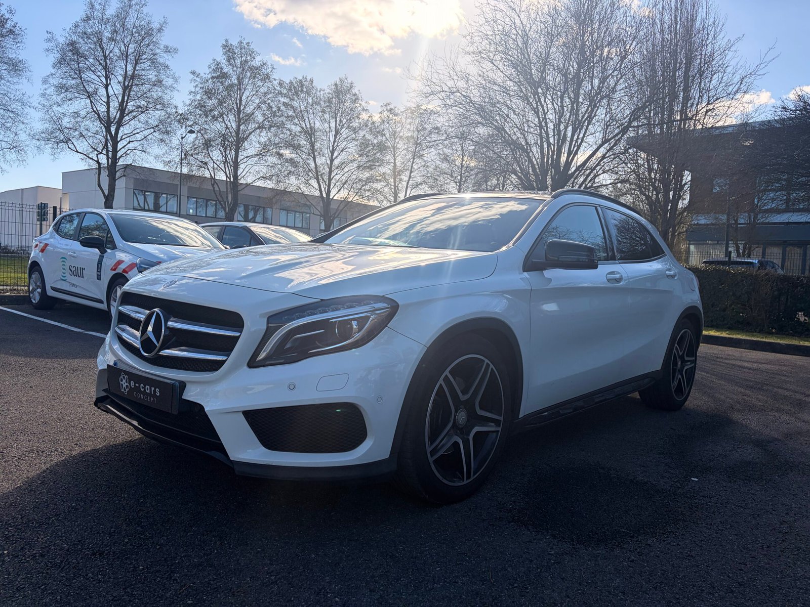 MERCEDES-BENZ Classe GLA (X156) 250 2.0 i 16V Turbo 4MATIC 7G-DCT 211 cv Boîte auto Fascination