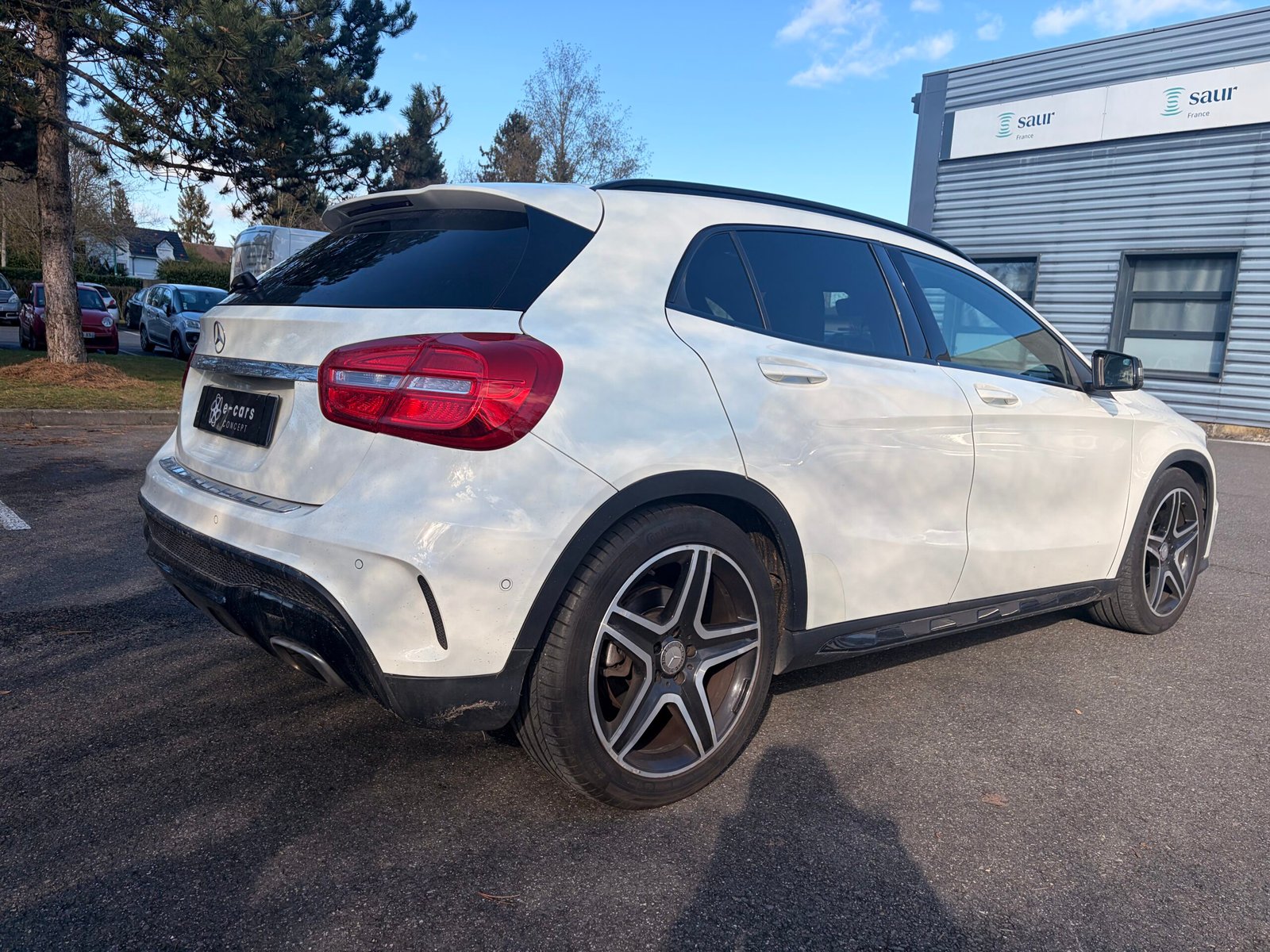 MERCEDES-BENZ Classe GLA (X156) 250 2.0 i 16V Turbo 4MATIC 7G-DCT 211 cv Boîte auto Fascination