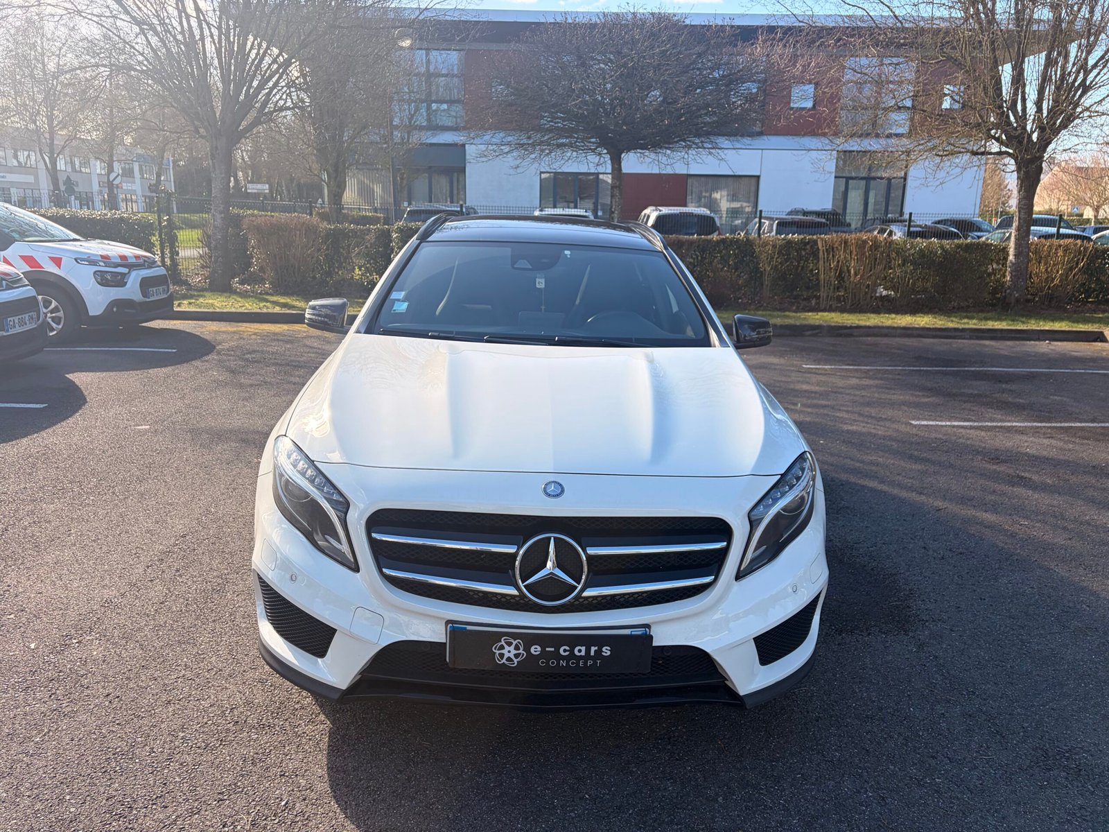 MERCEDES-BENZ Classe GLA (X156) 250 2.0 i 16V Turbo 4MATIC 7G-DCT 211 cv Boîte auto Fascination