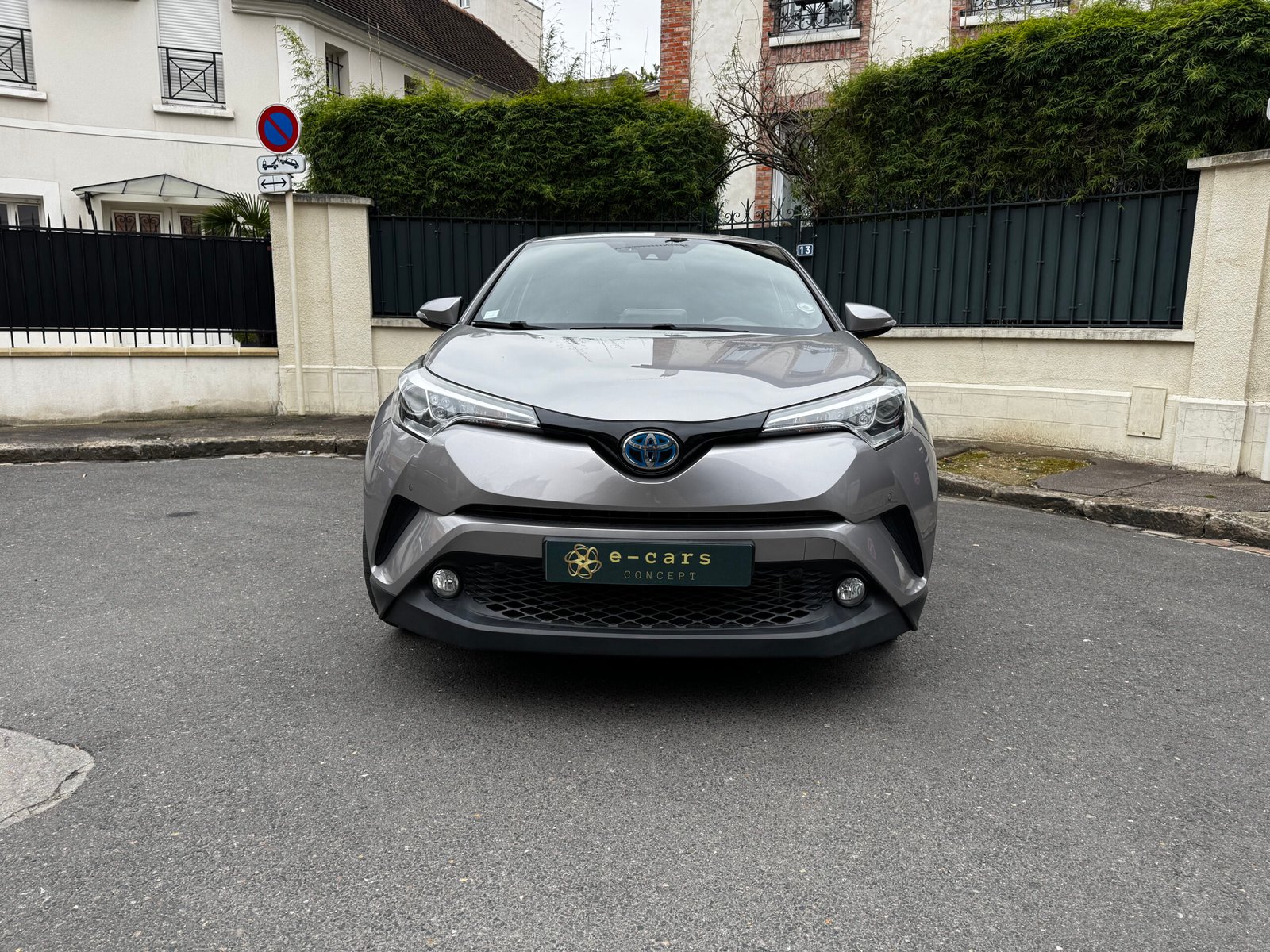 TOYOTA C-HR 1.8 VVT-i 16V 122 HSD Hybrid 2WD CVT 99 cv