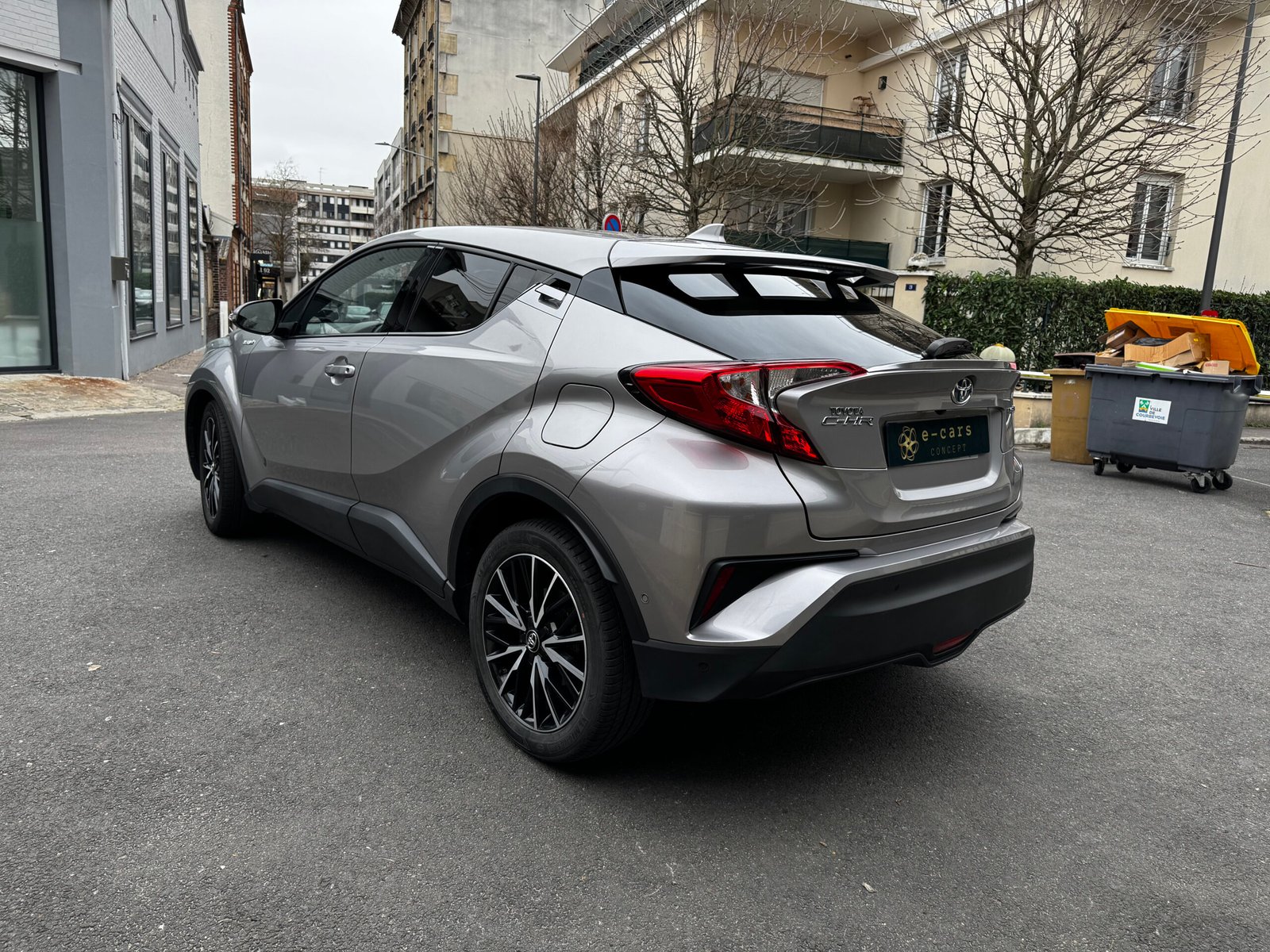 TOYOTA C-HR 1.8 VVT-i 16V 122 HSD Hybrid 2WD CVT 99 cv