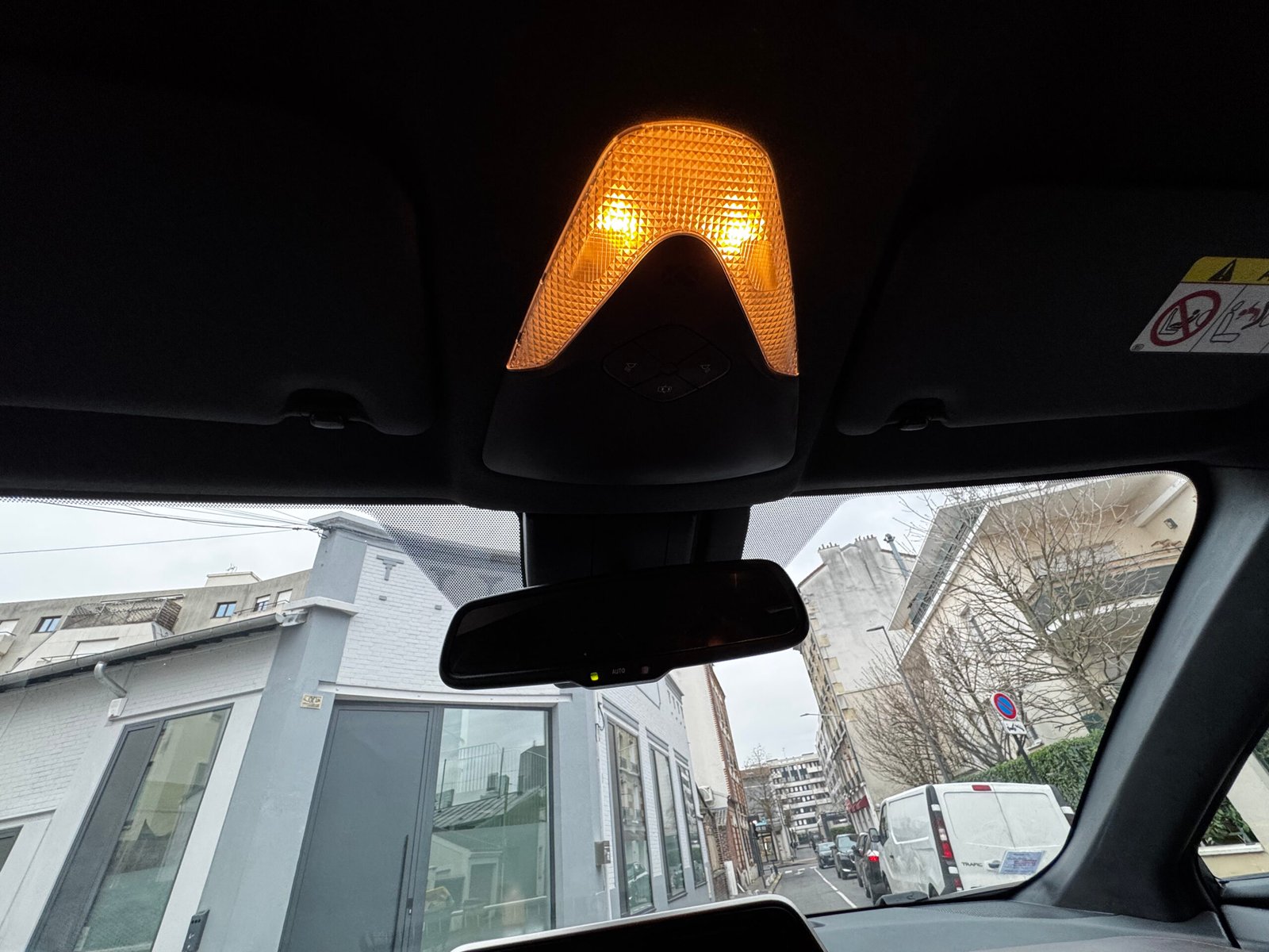 TOYOTA C-HR 1.8 VVT-i 16V 122 HSD Hybrid 2WD CVT 99 cv