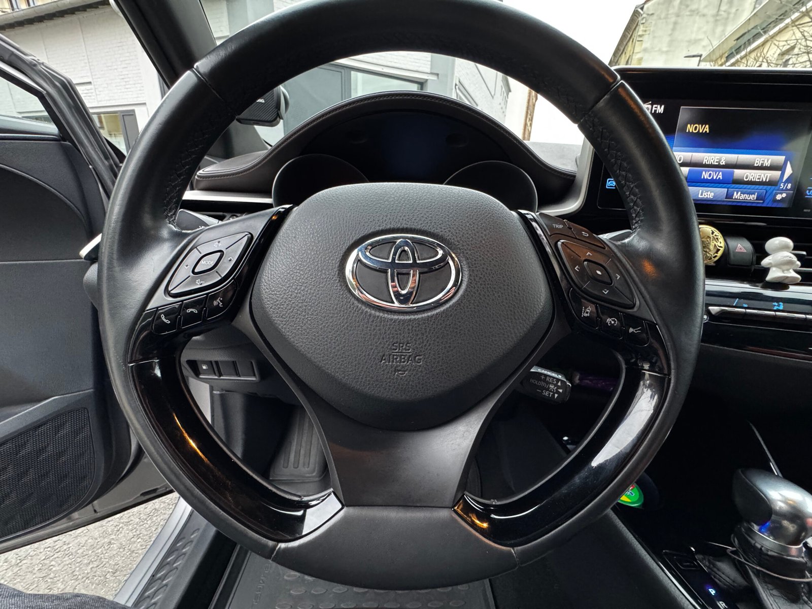 TOYOTA C-HR 1.8 VVT-i 16V 122 HSD Hybrid 2WD CVT 99 cv