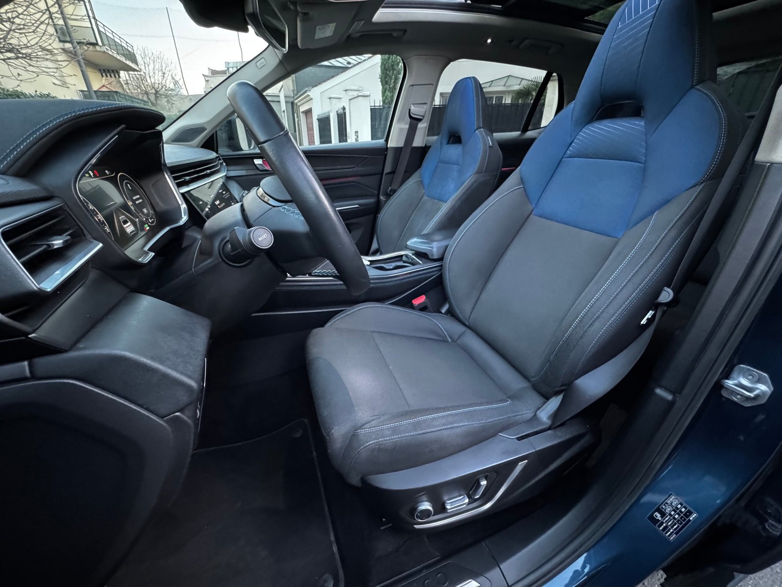 LYNK & CO 01 1.5 Ti 12V 261 Plug in Hybrid DCT7 180 ch