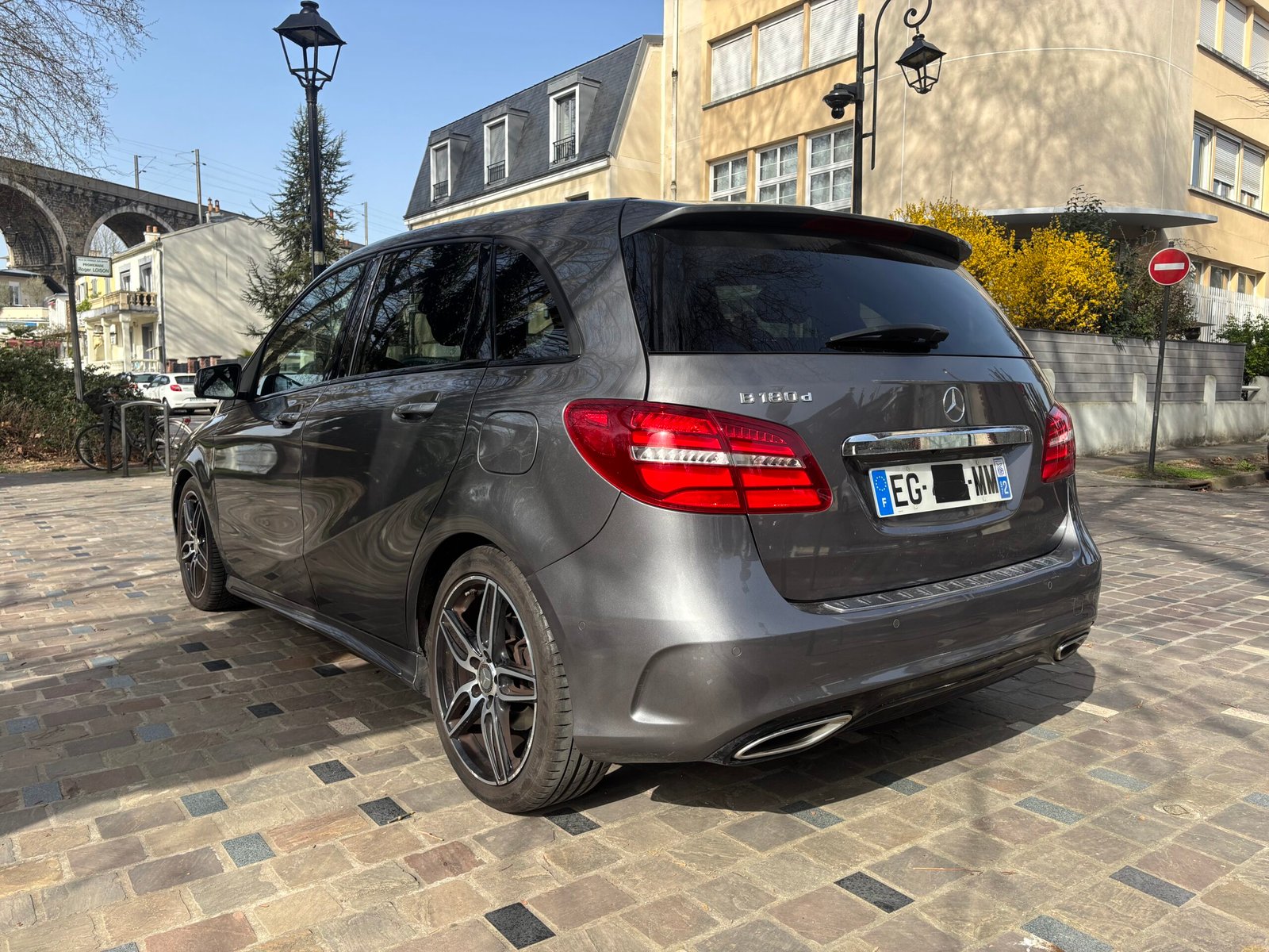 Mercedes Benz Classe B Phase 2 180 CDI 8V 7G-DCT 109 Ch Fascination AMG