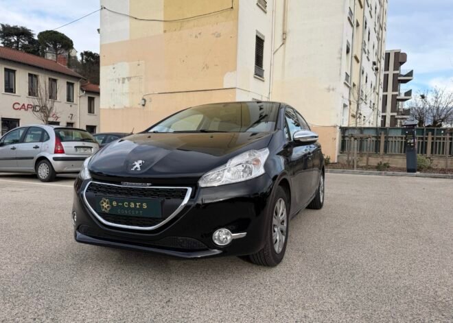PEUGEOT 208 1.4 HDI 68 ch *STYLE*