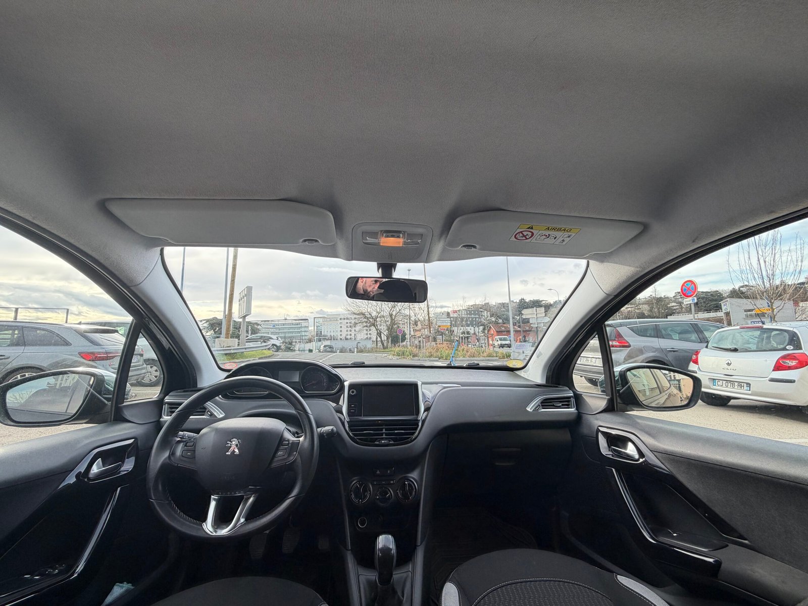 PEUGEOT 208 1.4 HDI 68 ch *STYLE*