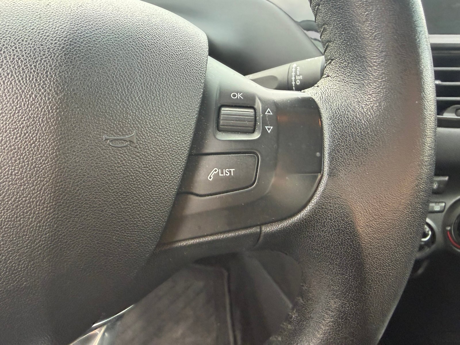 PEUGEOT 208 1.4 HDI 68 ch *STYLE*