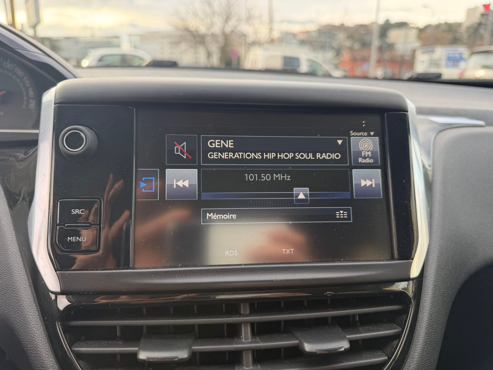 PEUGEOT 208 1.4 HDI 68 ch *STYLE*