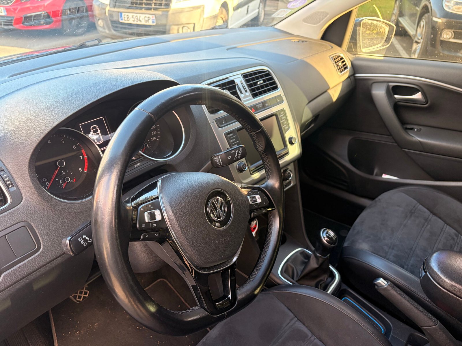 VOLKSWAGEN Polo V 5 portes Phase 2 1.2 TSI 16V BlueMotion 110 cv Carat