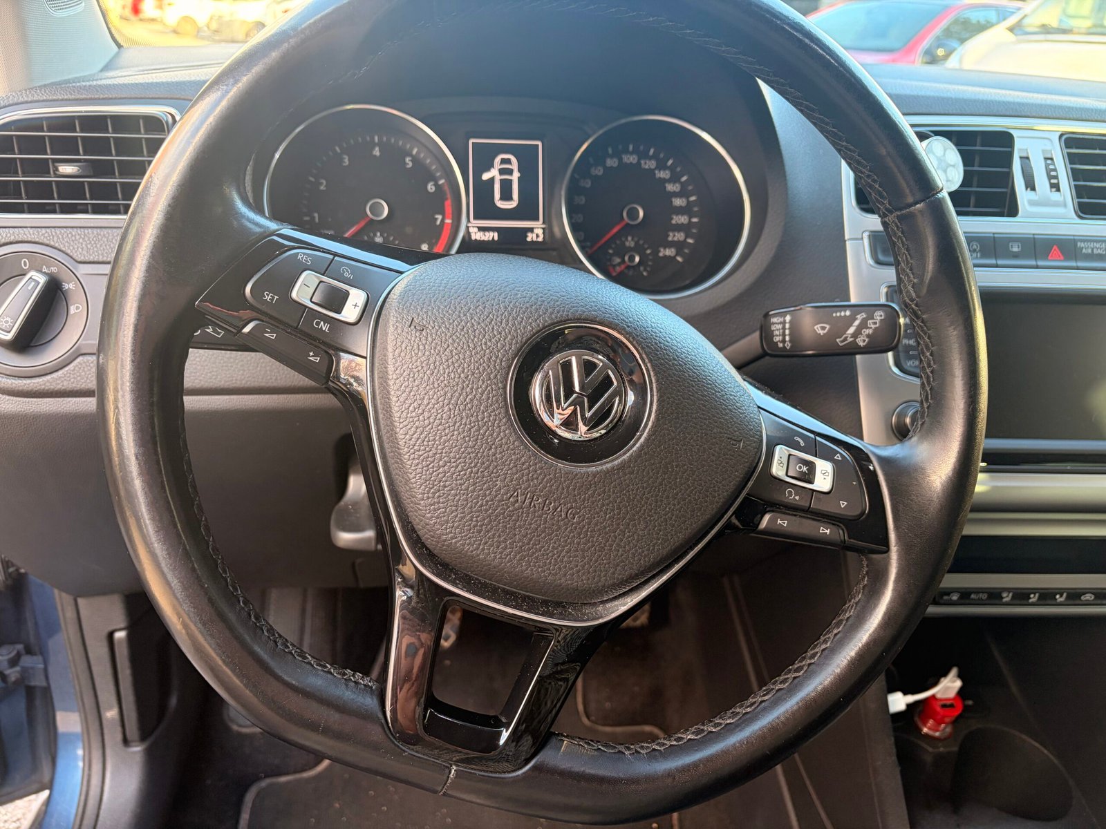 VOLKSWAGEN Polo V 5 portes Phase 2 1.2 TSI 16V BlueMotion 110 cv Carat