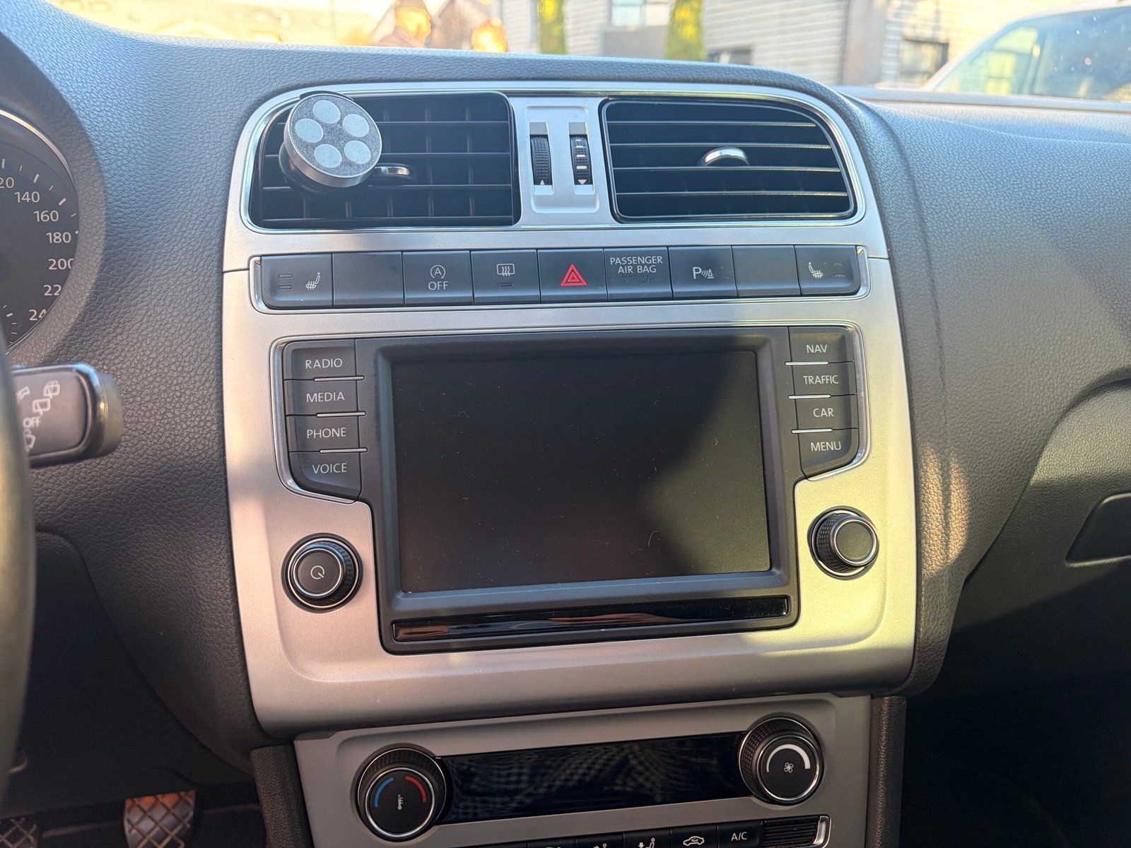 VOLKSWAGEN Polo V 5 portes Phase 2 1.2 TSI 16V BlueMotion 110 cv Carat