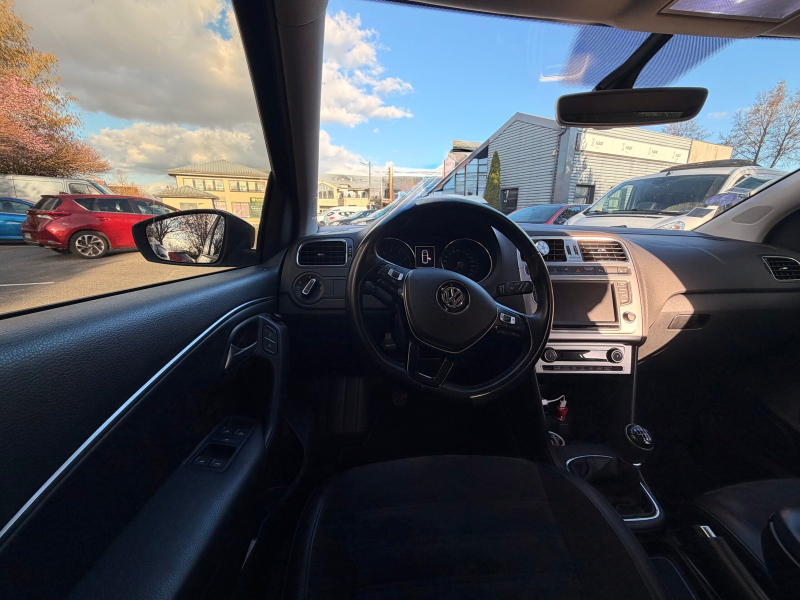 VOLKSWAGEN Polo V 5 portes Phase 2 1.2 TSI 16V BlueMotion 110 cv Carat