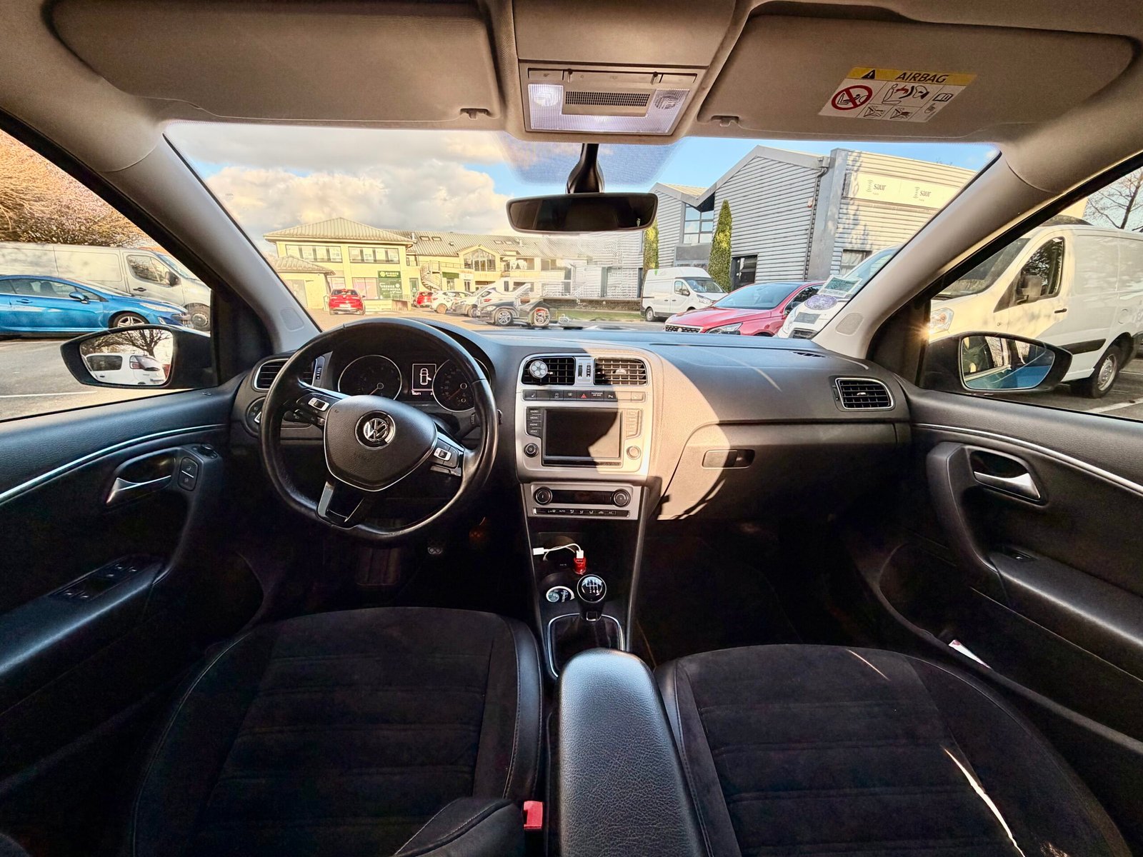 VOLKSWAGEN Polo V 5 portes Phase 2 1.2 TSI 16V BlueMotion 110 cv Carat