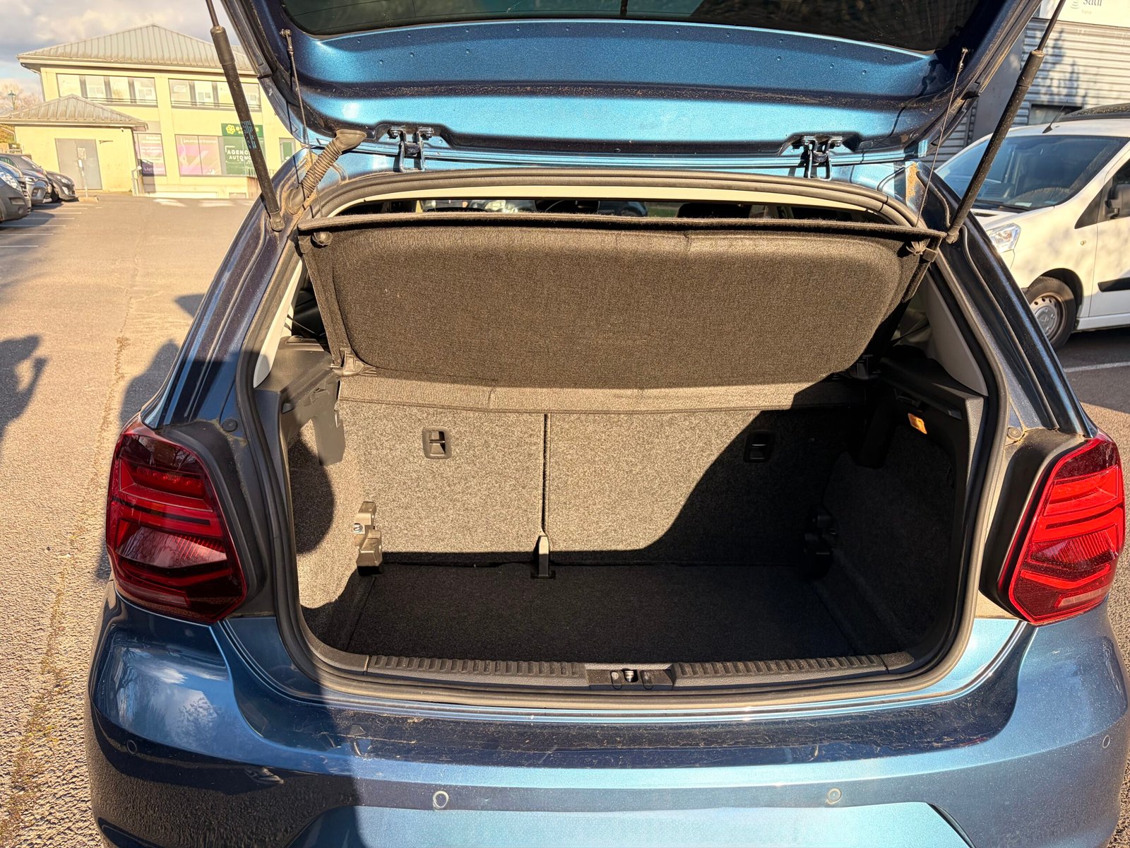 VOLKSWAGEN Polo V 5 portes Phase 2 1.2 TSI 16V BlueMotion 110 cv Carat