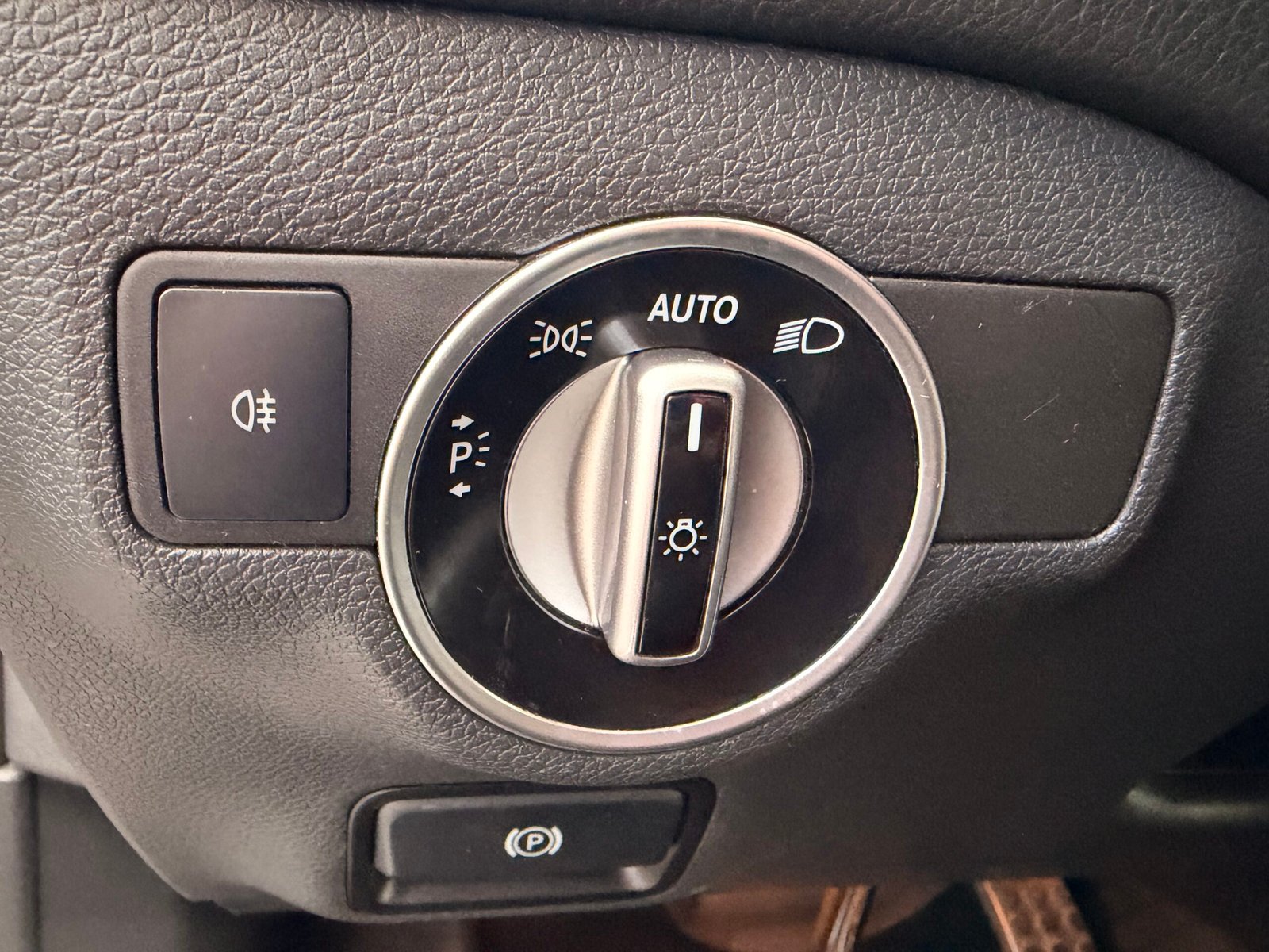 MERCEDES-BENZ Classe CLA (117) Coupé 45 AMG 2.0 i 16V Turbo 4MATIC 7G-DCT 360 cv Boîte auto