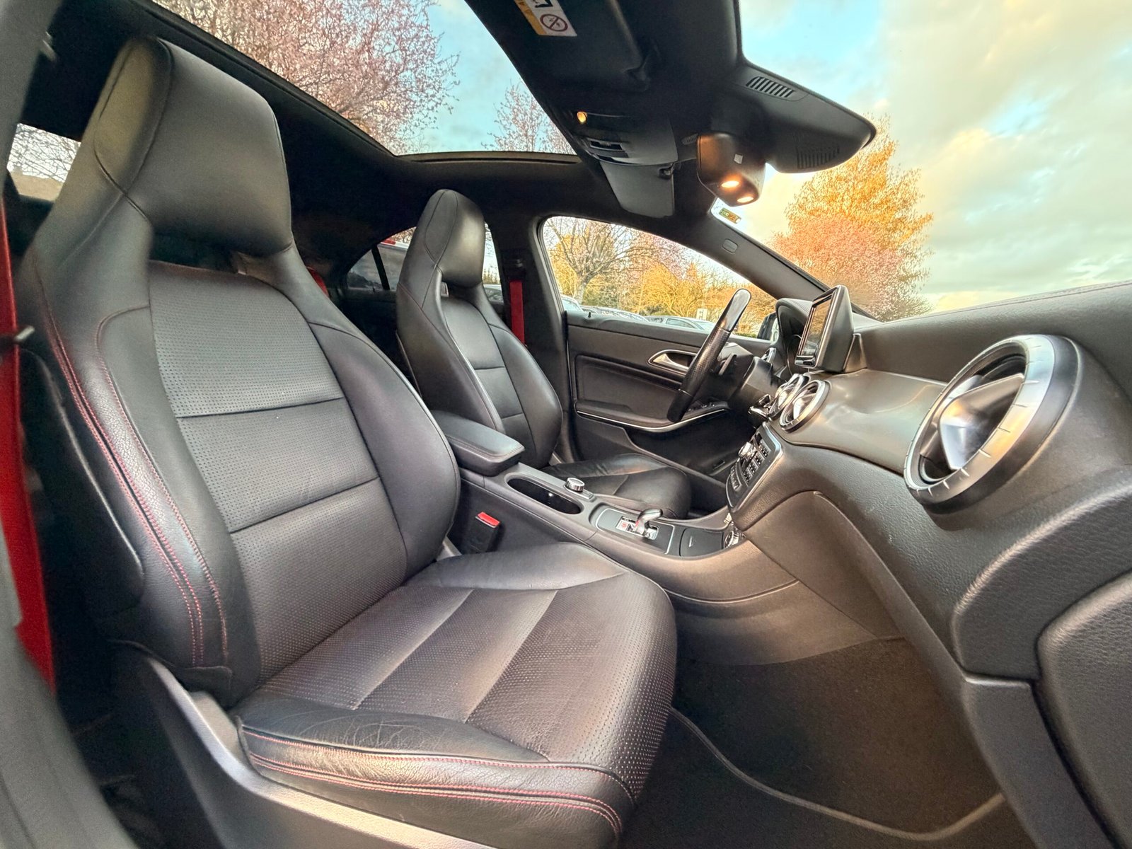 MERCEDES-BENZ Classe CLA (117) Coupé 45 AMG 2.0 i 16V Turbo 4MATIC 7G-DCT 360 cv Boîte auto