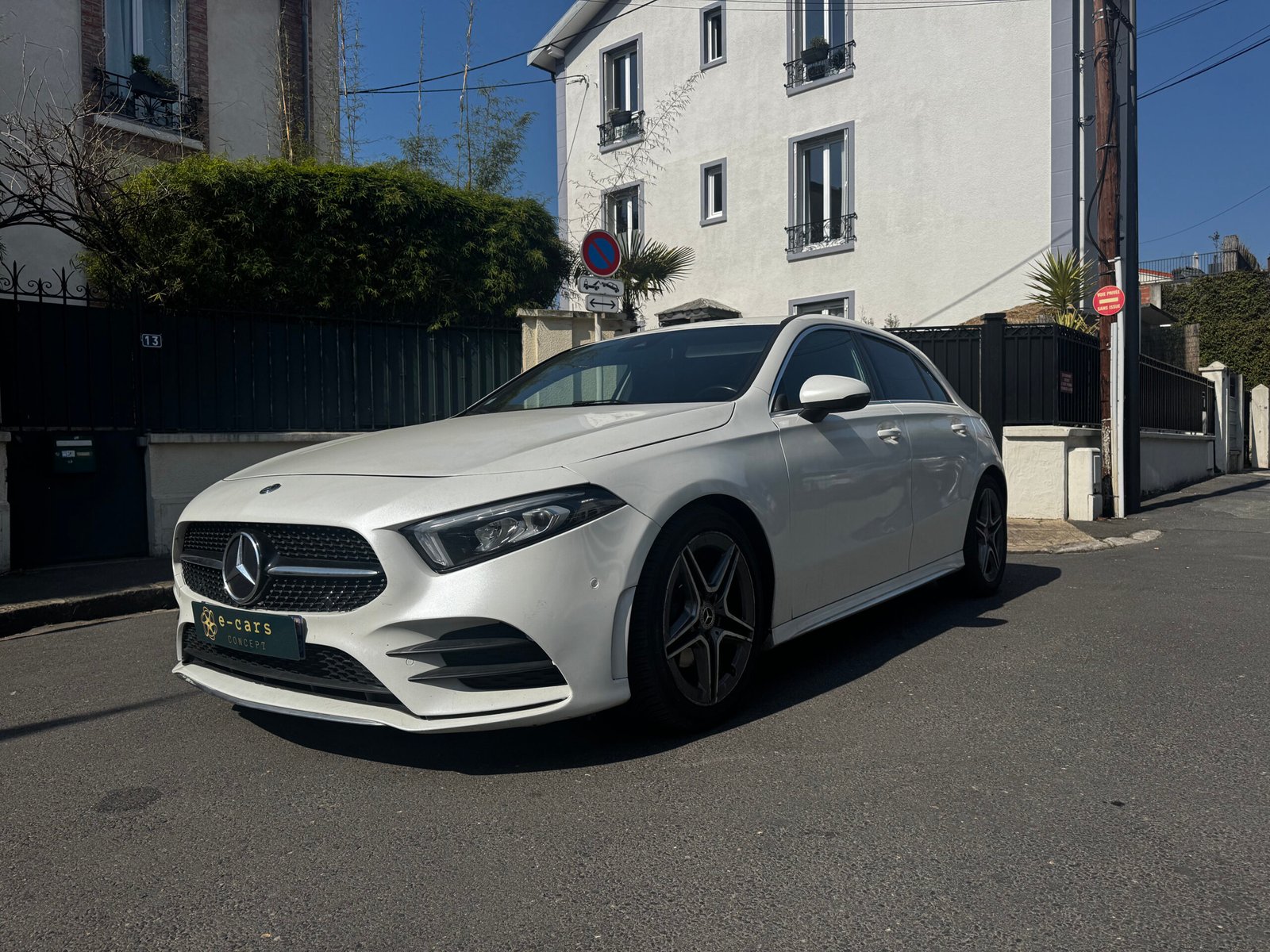 MERCEDES-BENZ Classe A Hatchback 180 d 1.5 d 8V 7G-DCT 116 ch